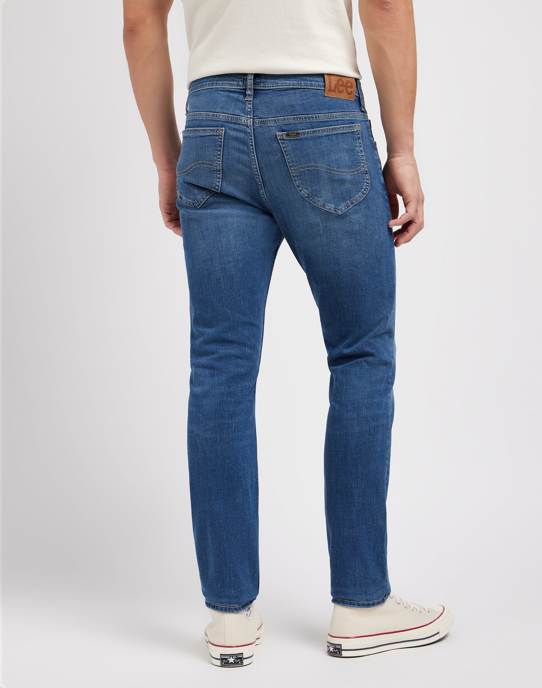 Cavaliere in jeans di East New York Lee   