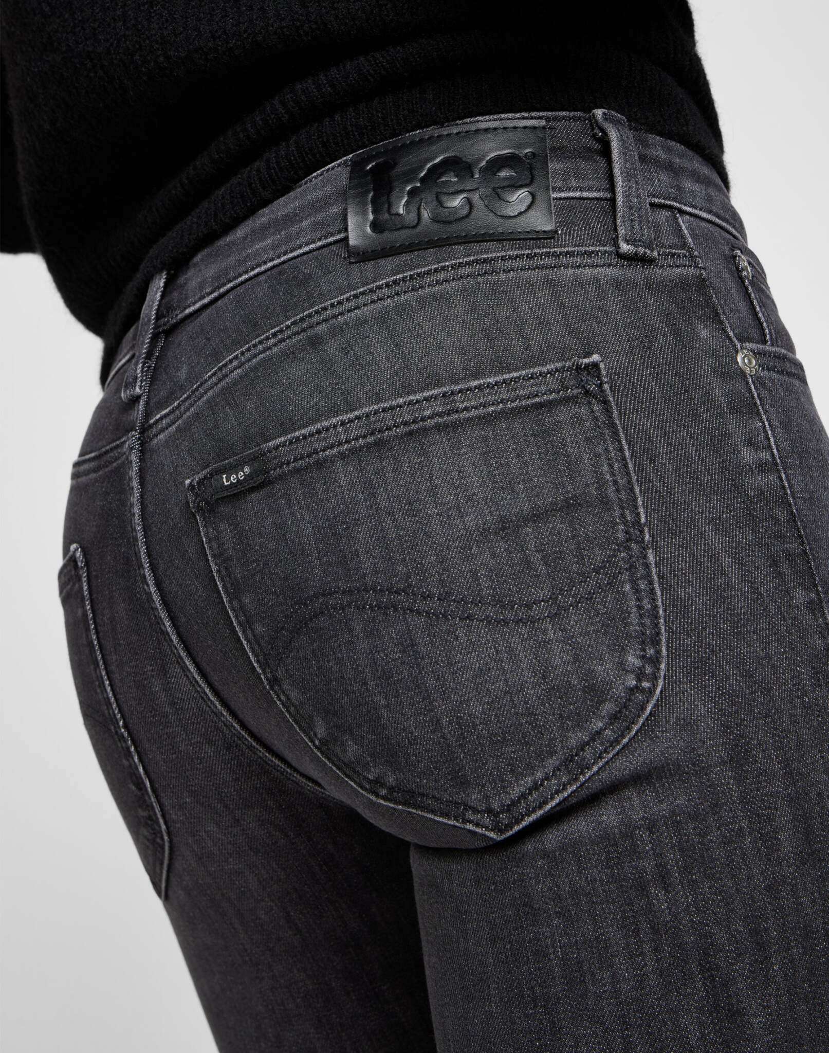 Rossella in jeans Last Strike Lee   