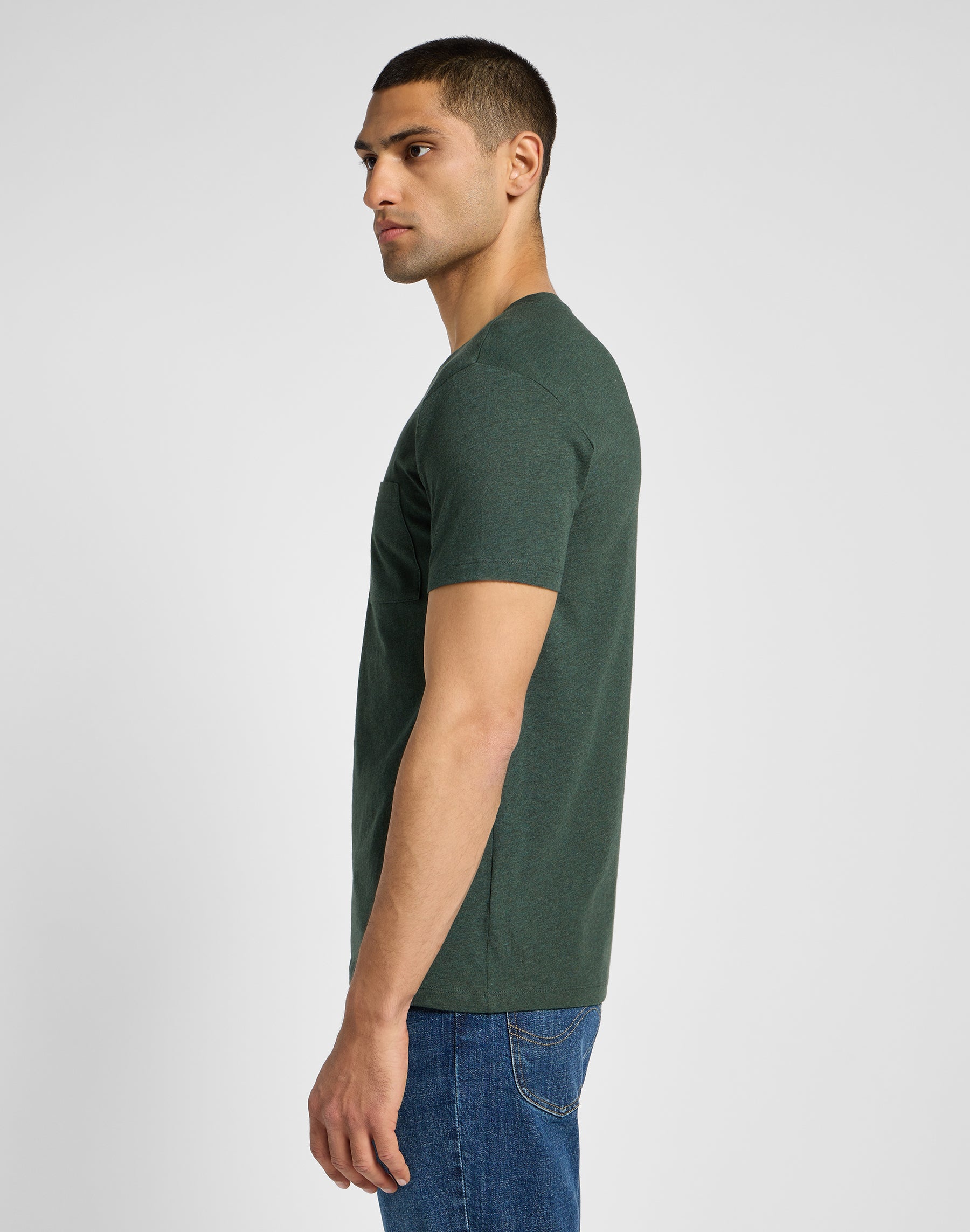 T-shirt Ultimate Pocket Tee in Olive Night Lee   