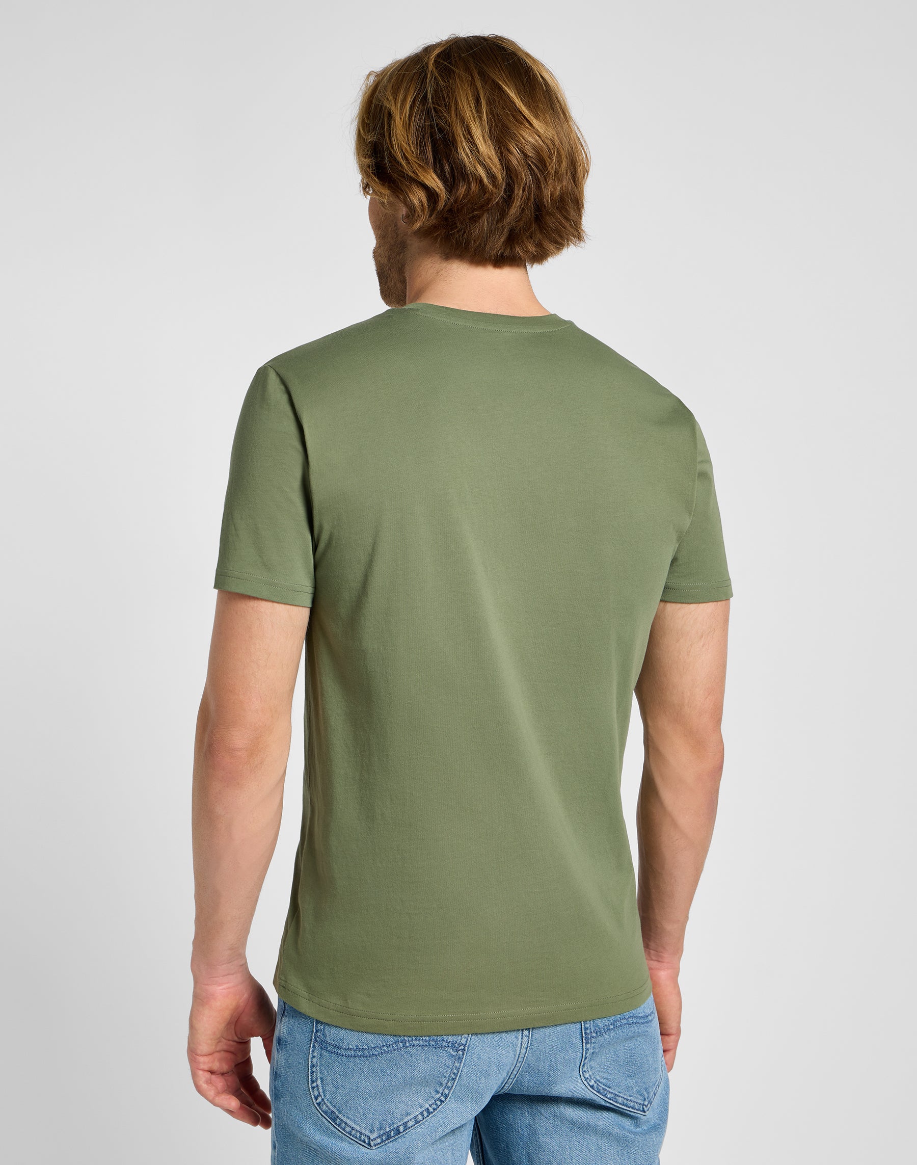 T-shirt con logo patch a maniche corte in verde mercantile Lee   