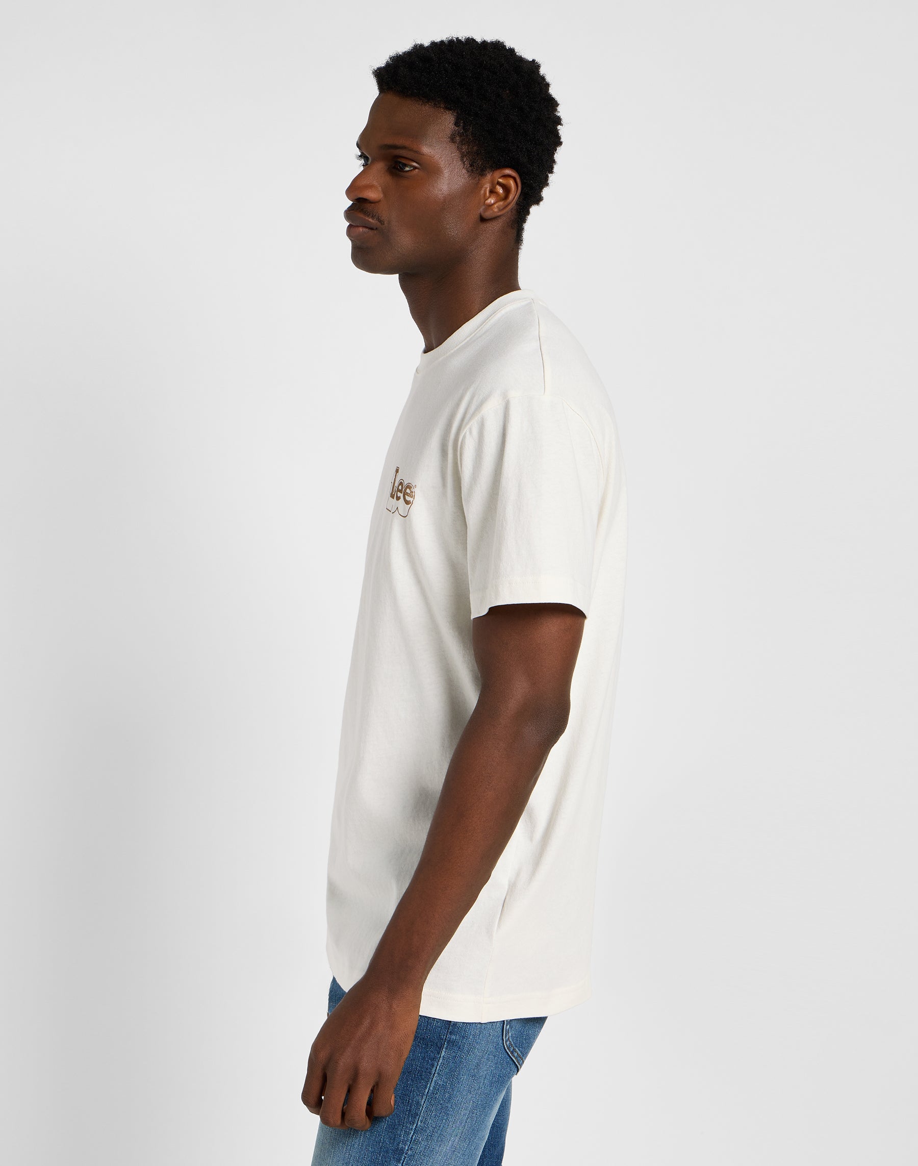 T-shirt Subtle Relaxed Tee in ecru T-shirt Lee   