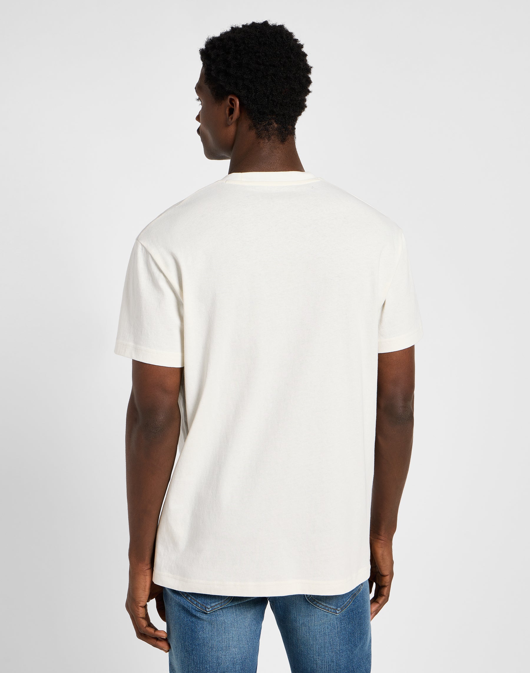 T-shirt Subtle Relaxed Tee in ecru T-shirt Lee   