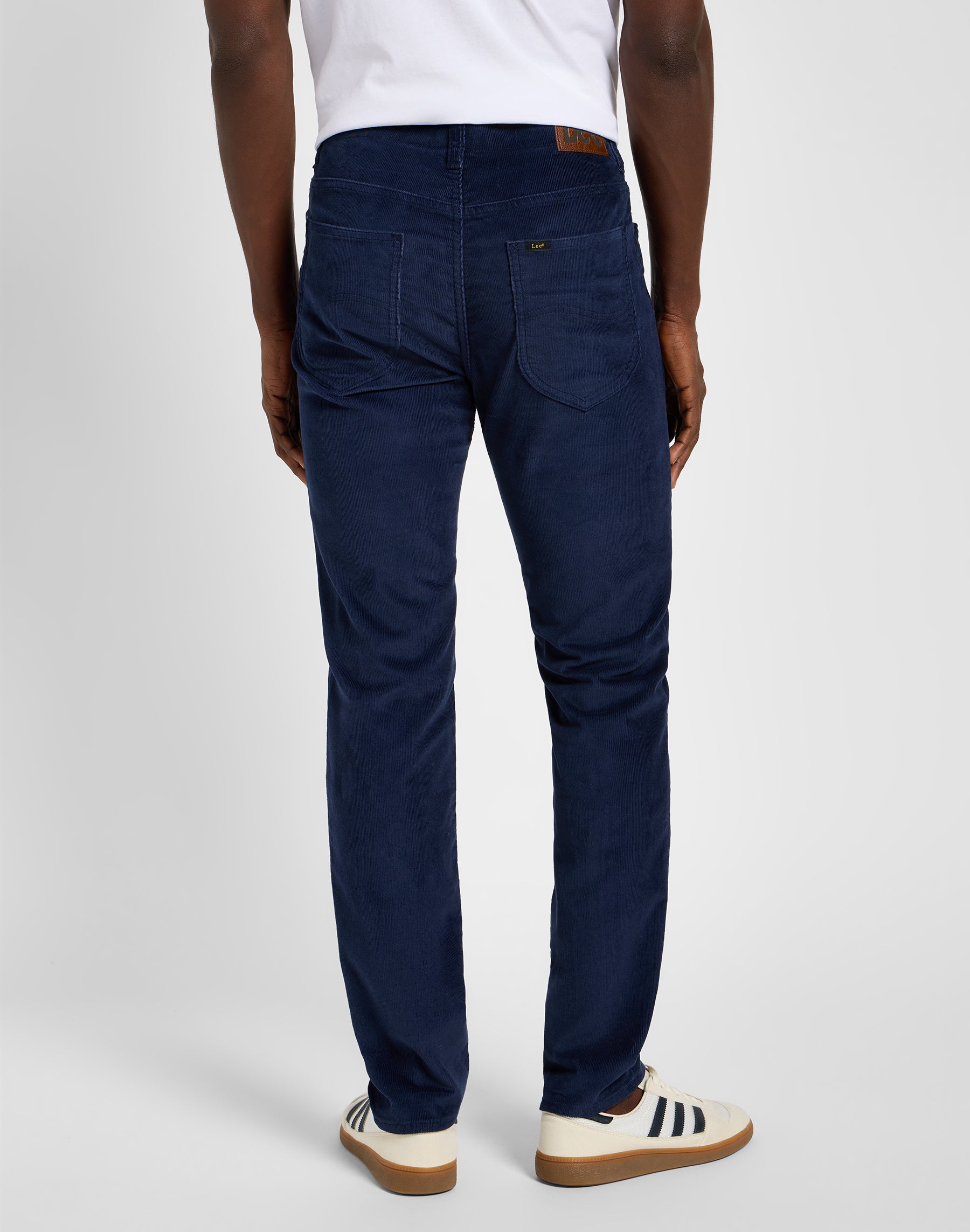 Pantaloni slim fit MVP in indaco Mood Lee   