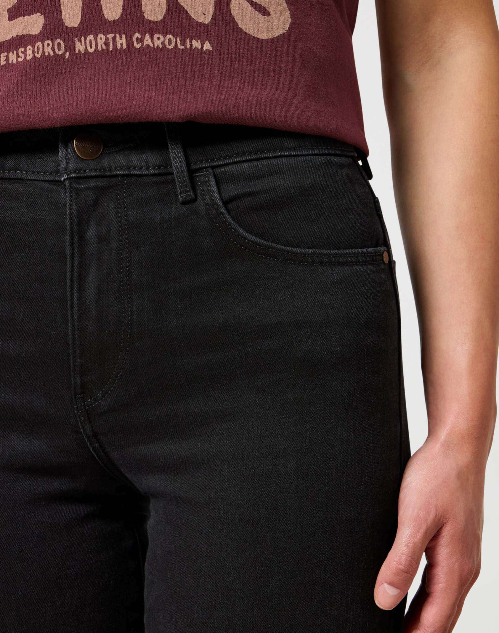 Jeans Wrangler dritti con tubo di scarico   