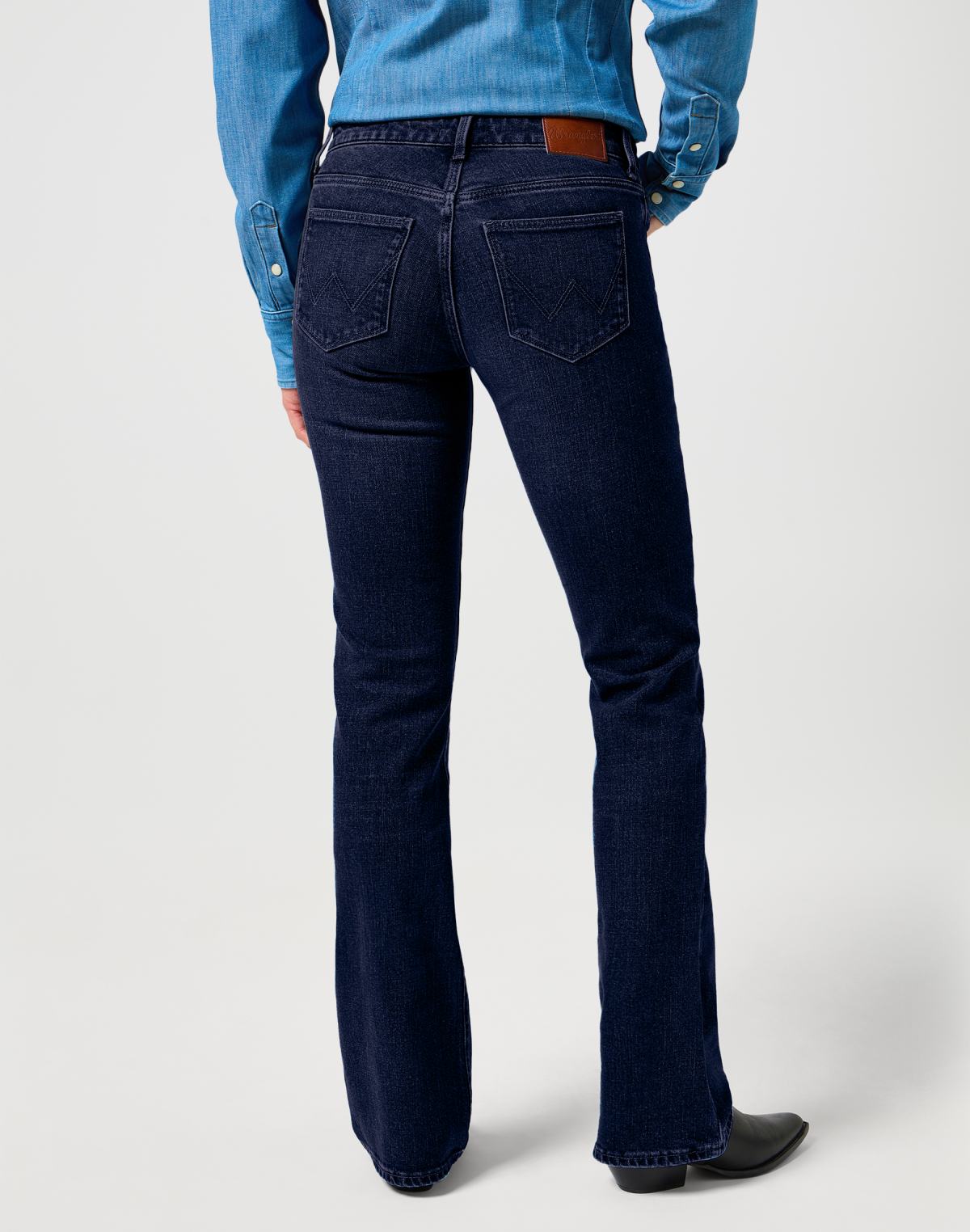 Jeans Bootcut in Iron Ore Wrangler