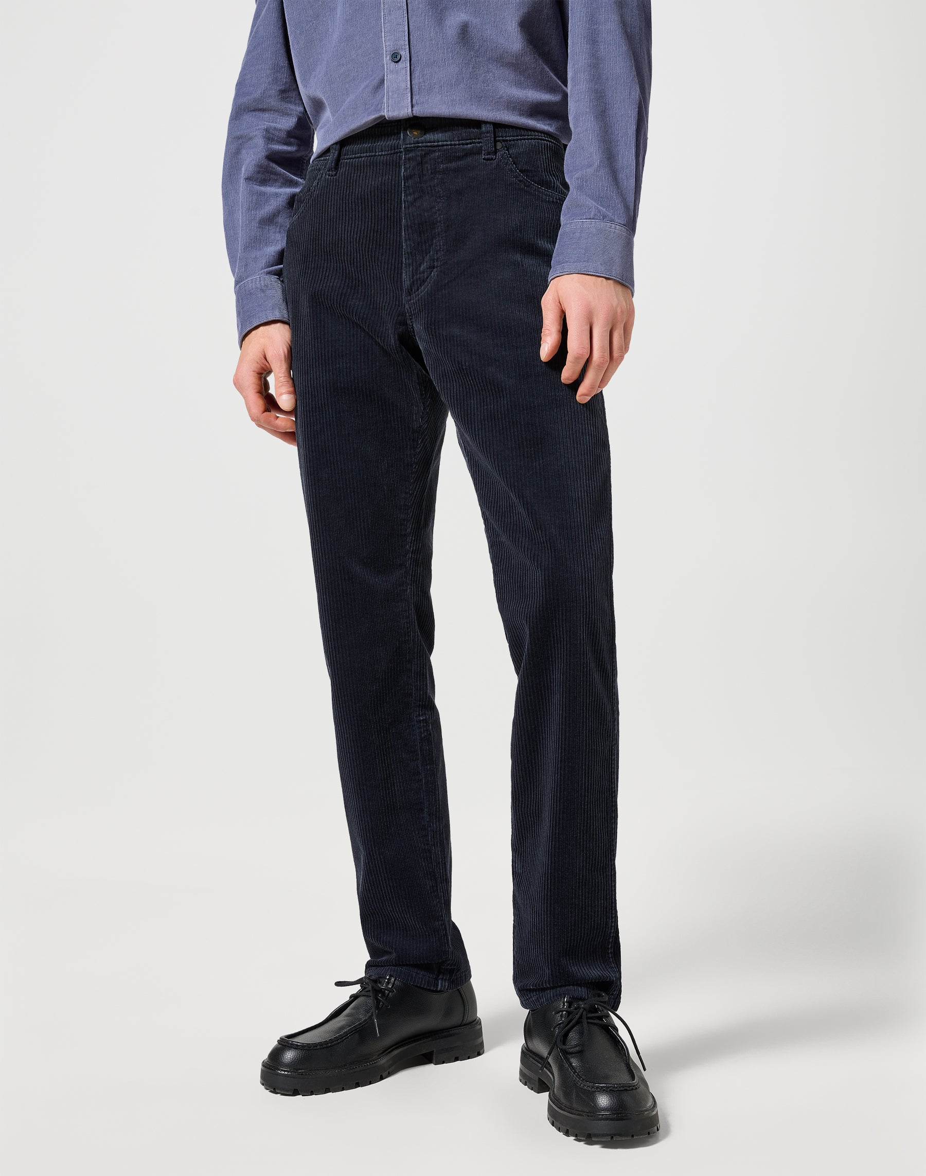 Pantaloni Wrangler in Dark Navy   