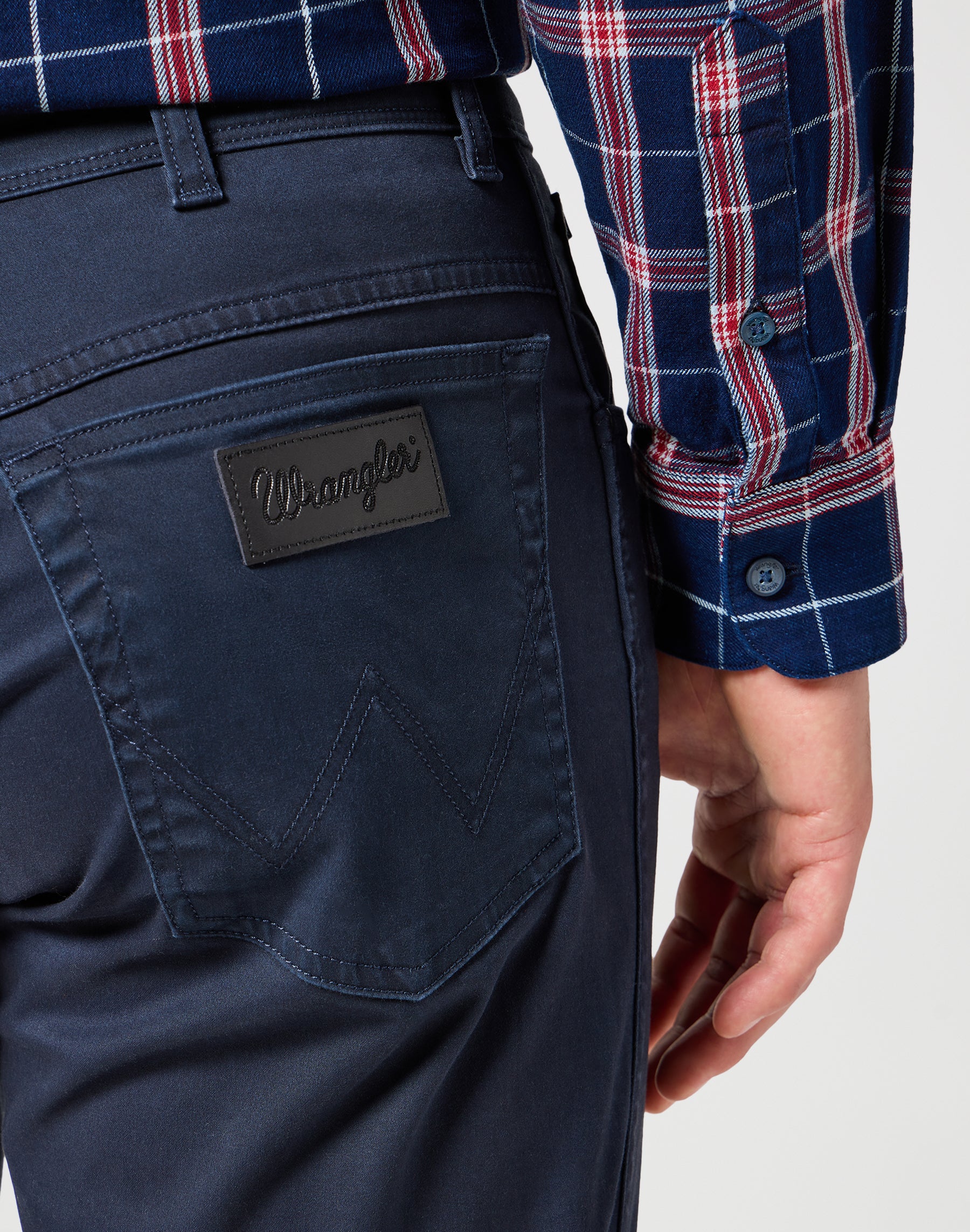 Pantaloni Texas in Dark Navy Wrangler   