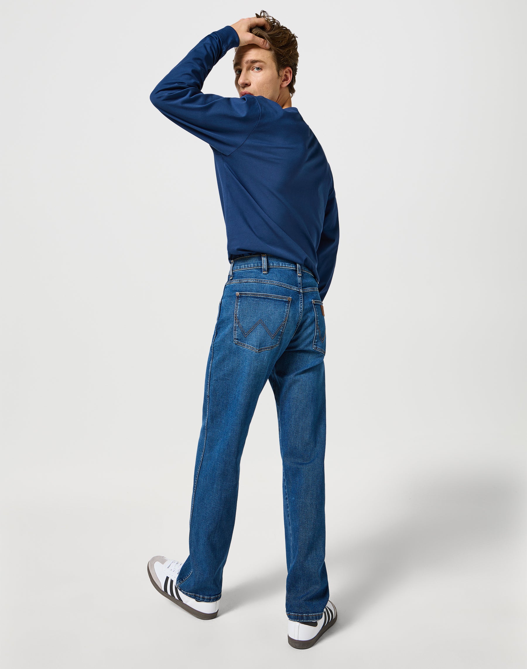 Frontiera in Outlaw Indigo Jeans Wrangler   