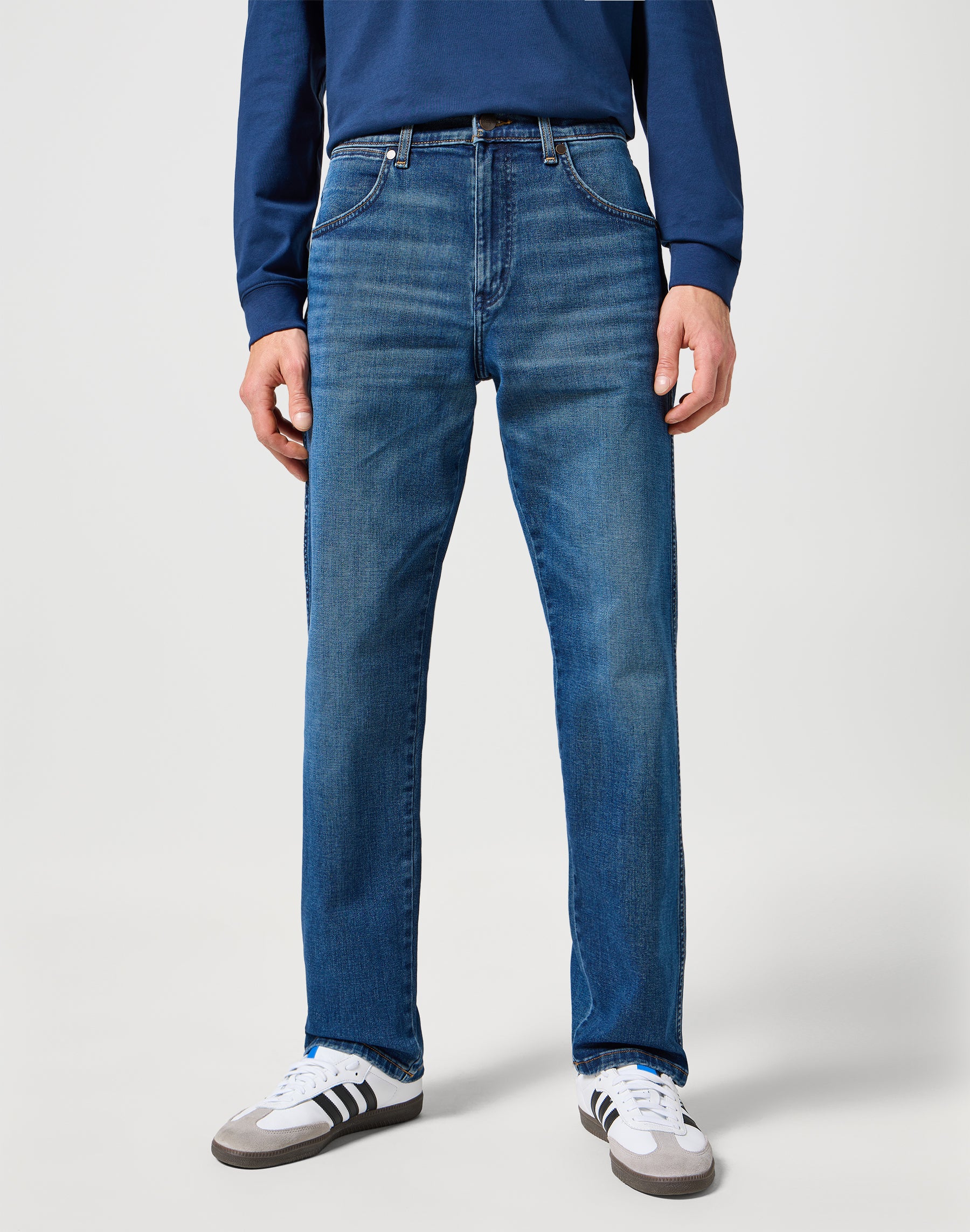 Frontiera in Outlaw Indigo Jeans Wrangler   