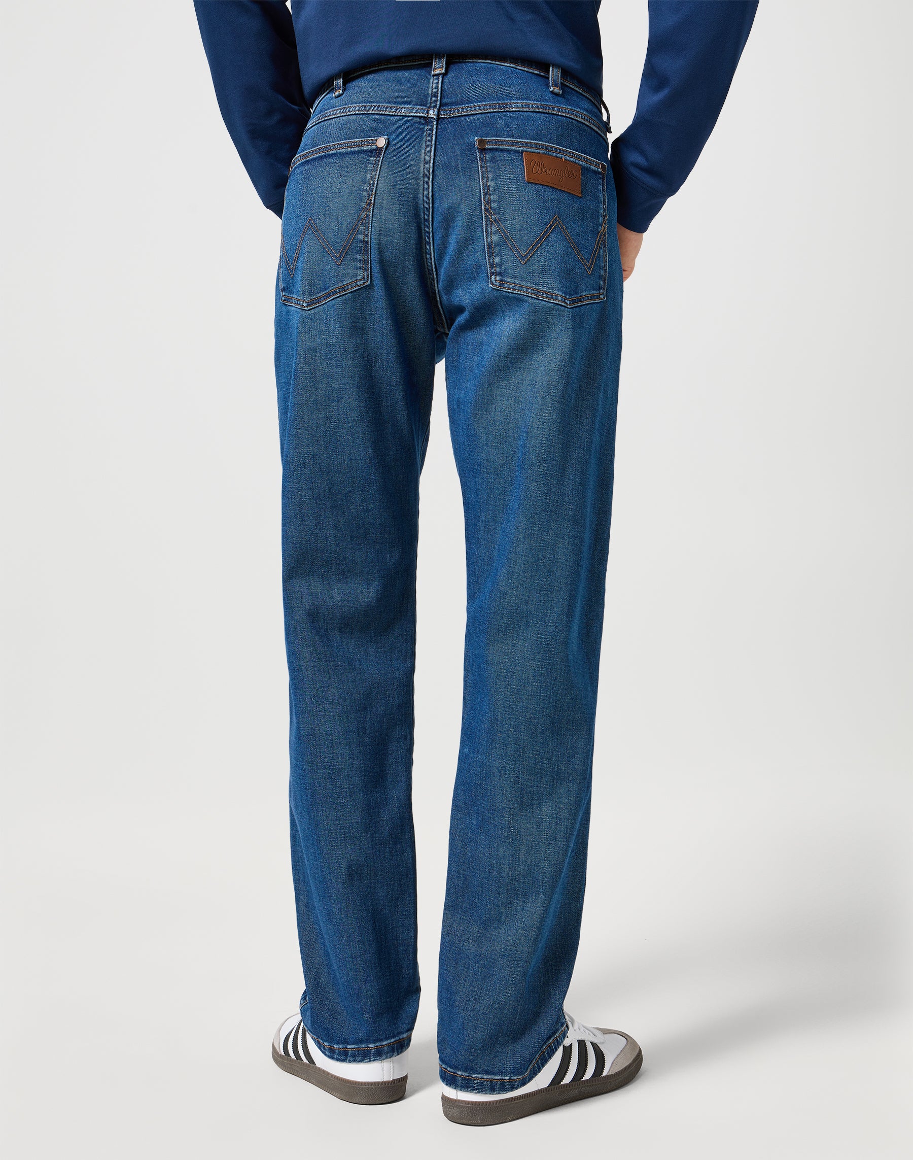 Frontiera in Outlaw Indigo Jeans Wrangler   