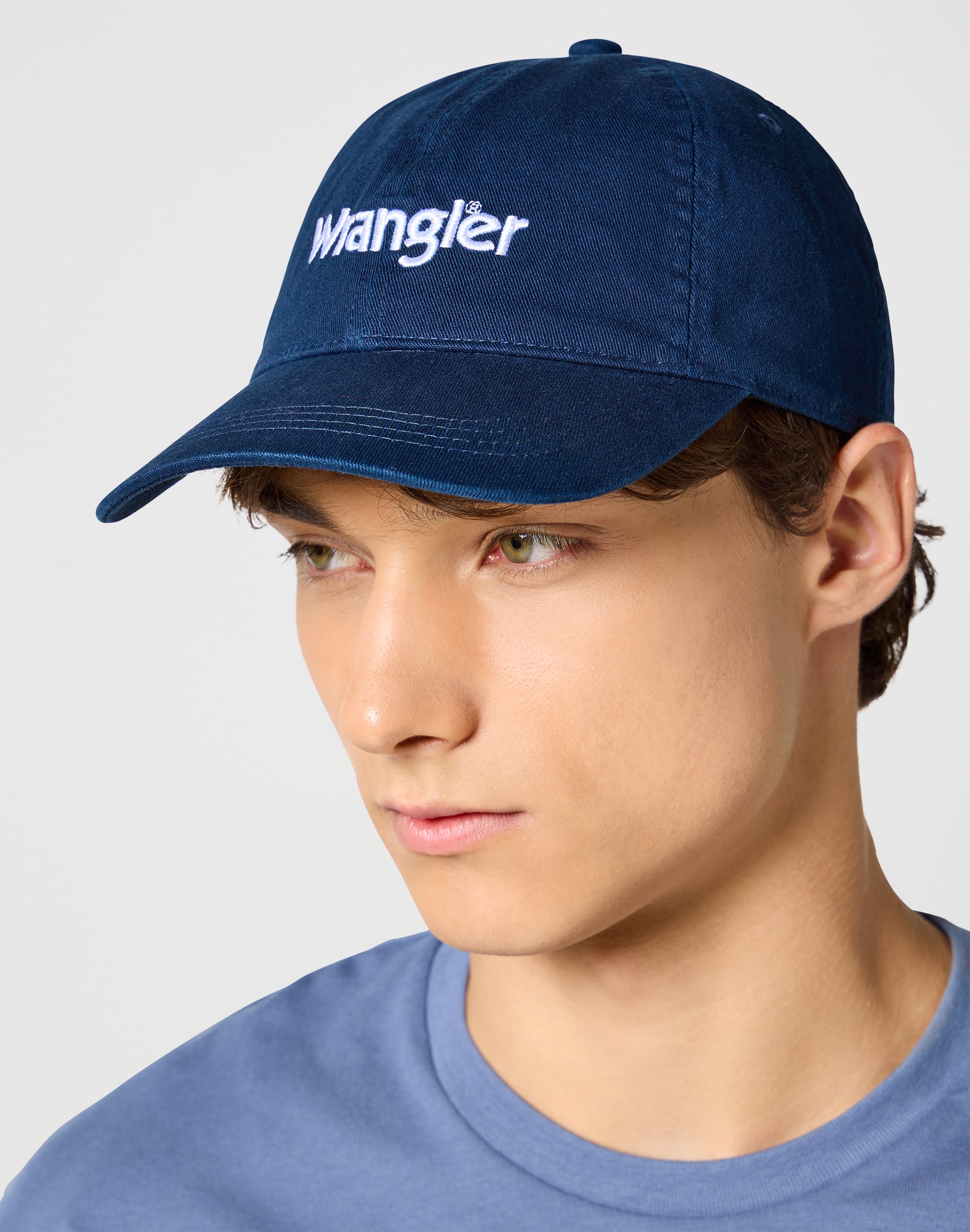 Cappello con logo lavato in cappelli Wrangler di colore blu scuro   