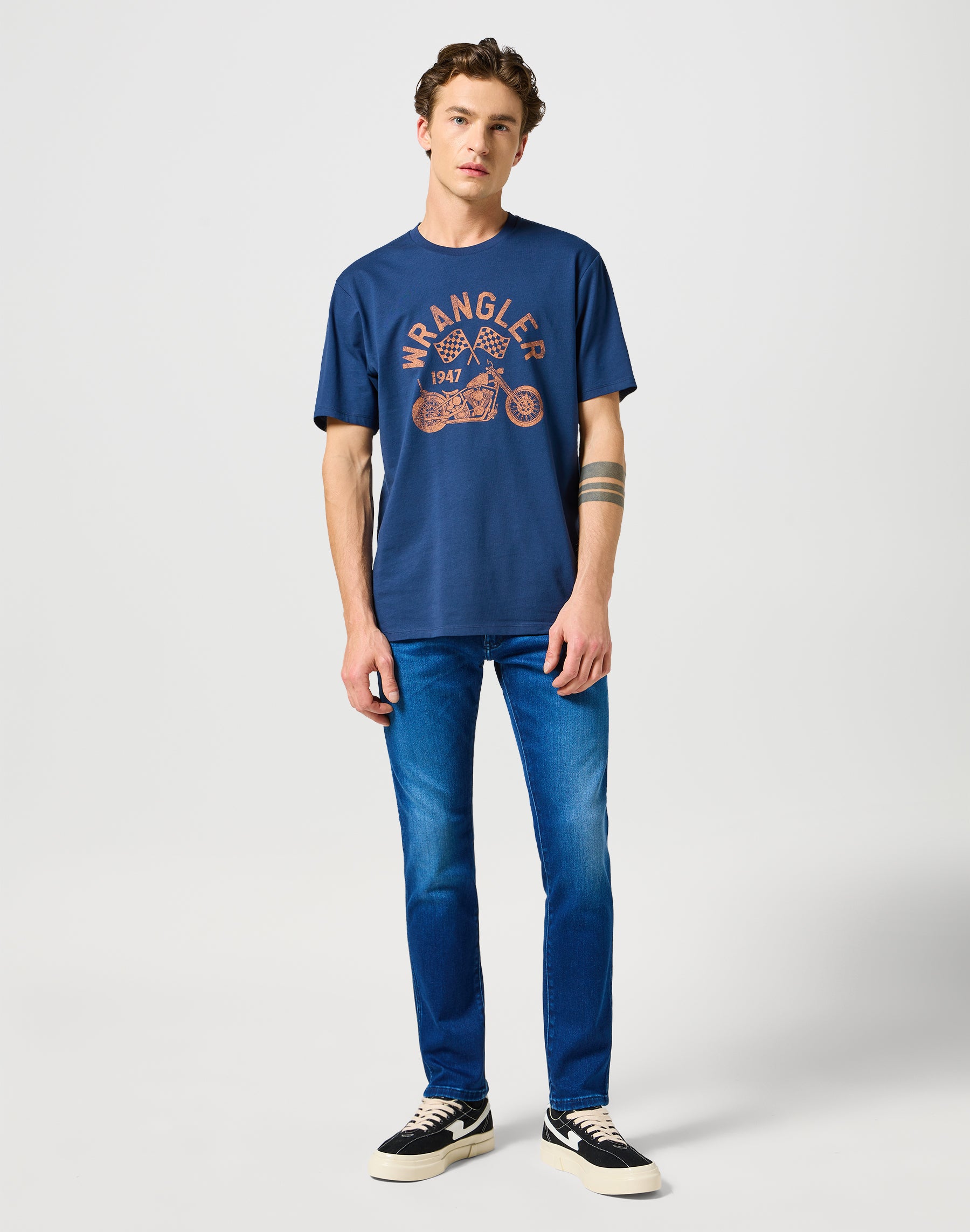 Americana Tee in Navy Magliette Wrangler   