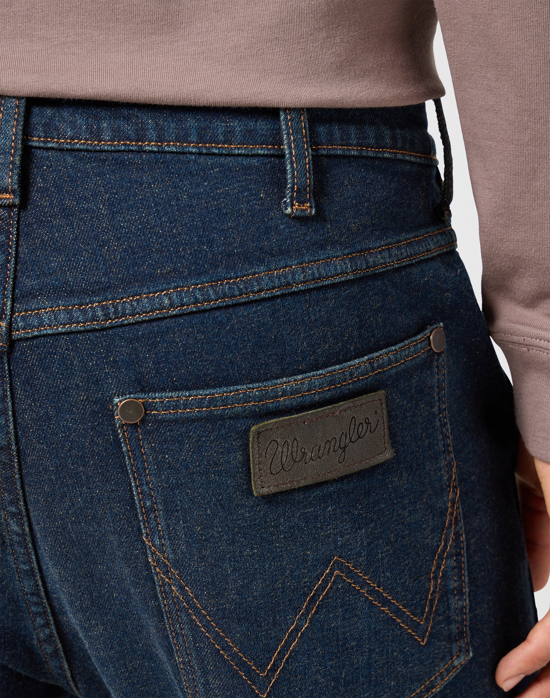 Jeans Frontiera in polvere di carbone Wrangler   