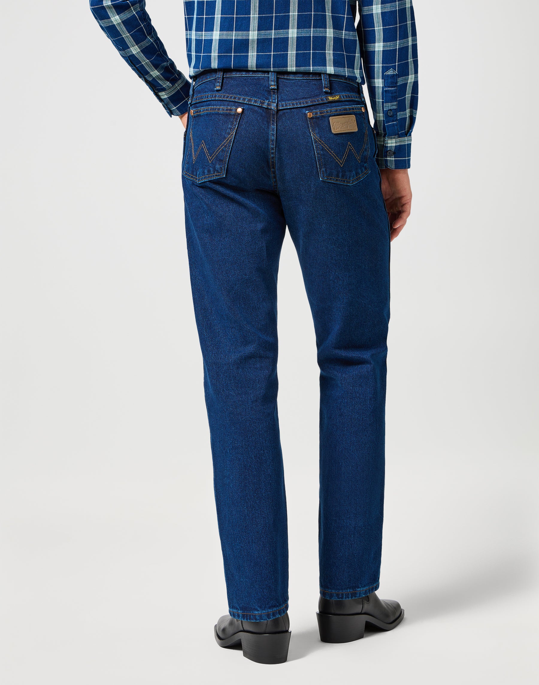 13MWZ in pietra scura Jeans Wrangler   