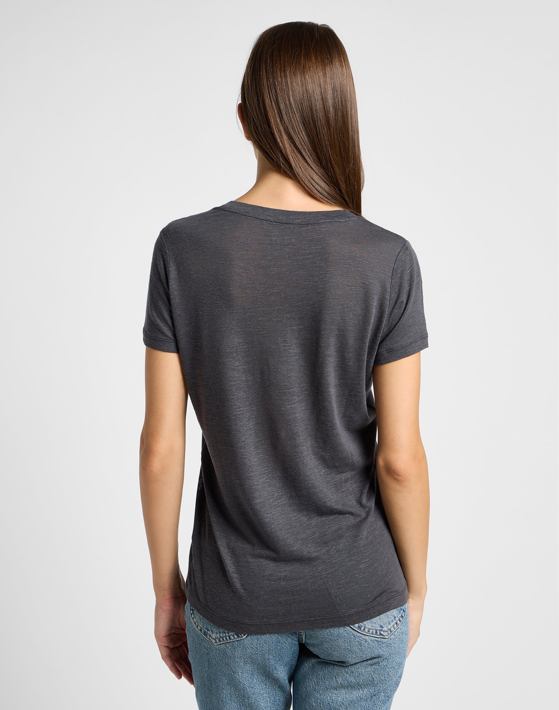 T-shirt con scollo a V in nero Lee   