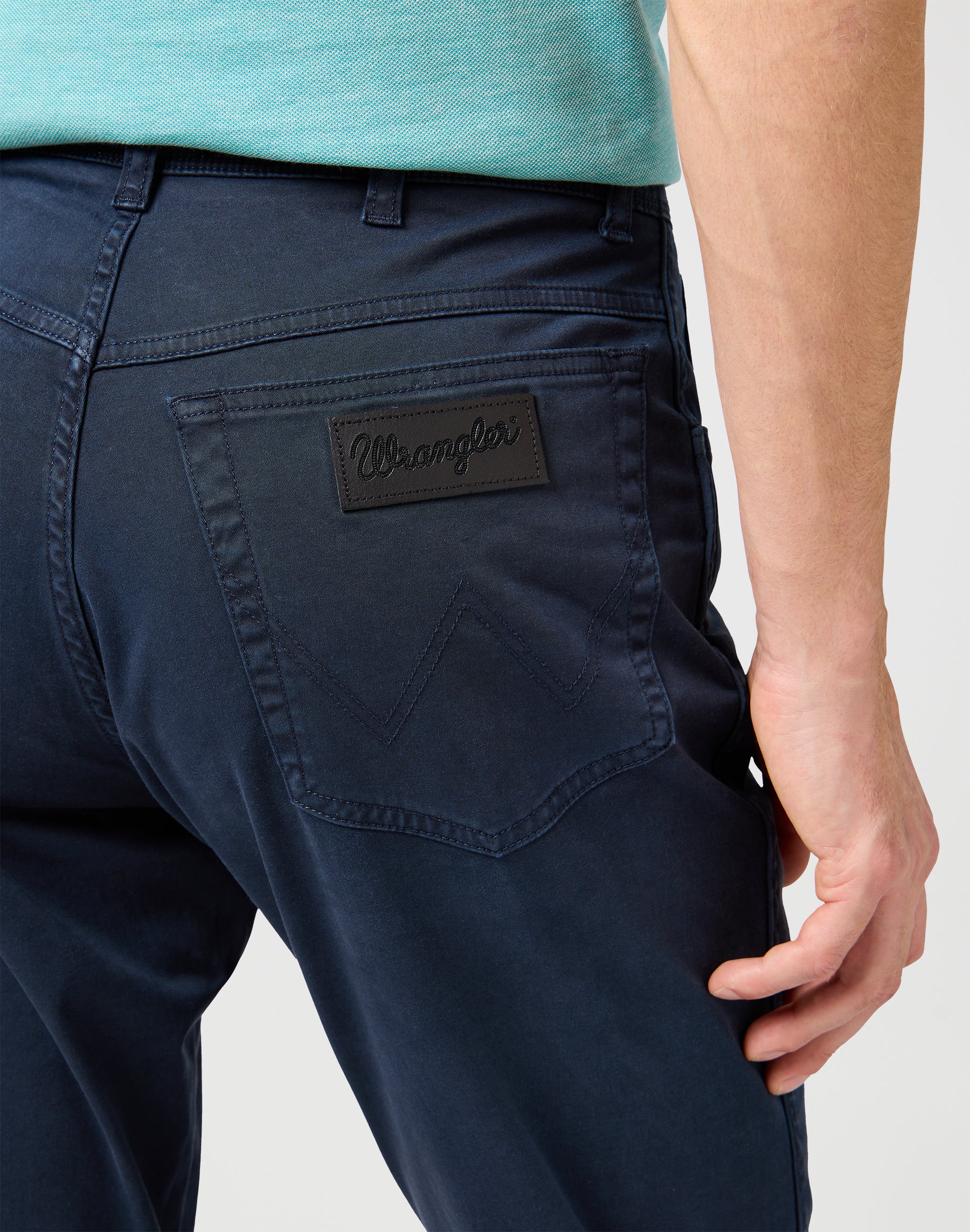 Pantaloni Texas Slim in Marina Scura Wrangler