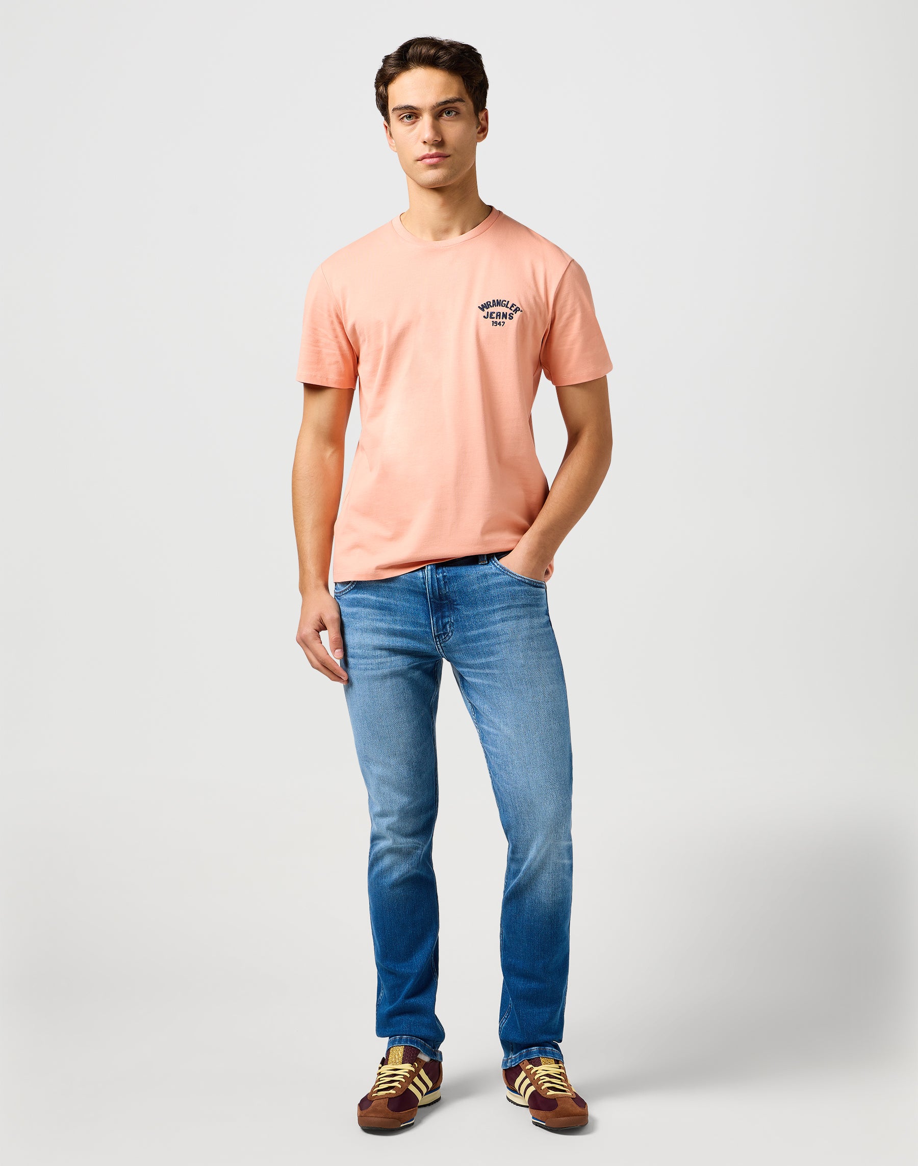 T-shirt con logo piccolo in gamberetti Wrangler