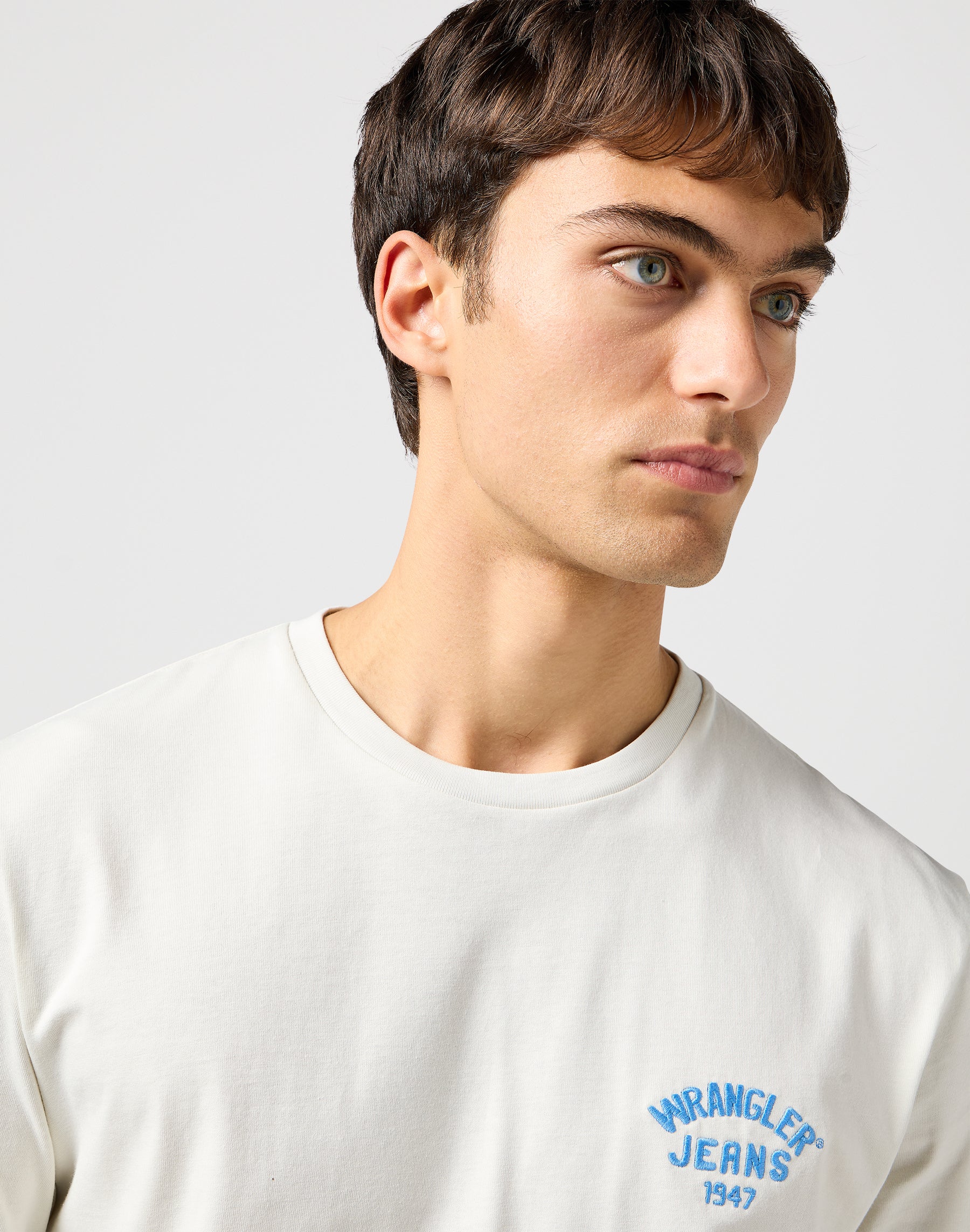 T-shirt con logo piccolo in bianco vintage Wrangler