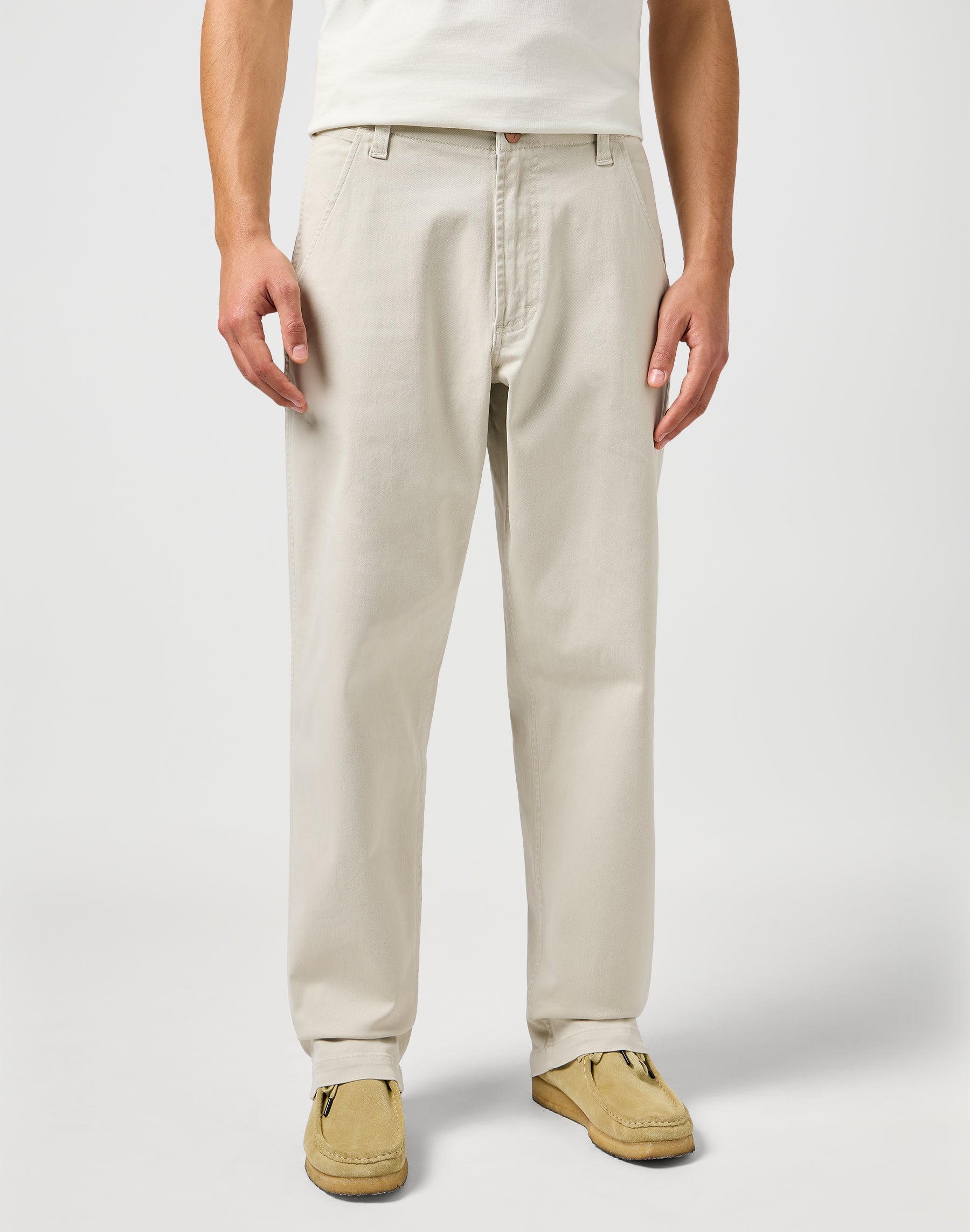 Cj Rel Chino Pant in Pelican Pantaloni Wrangler