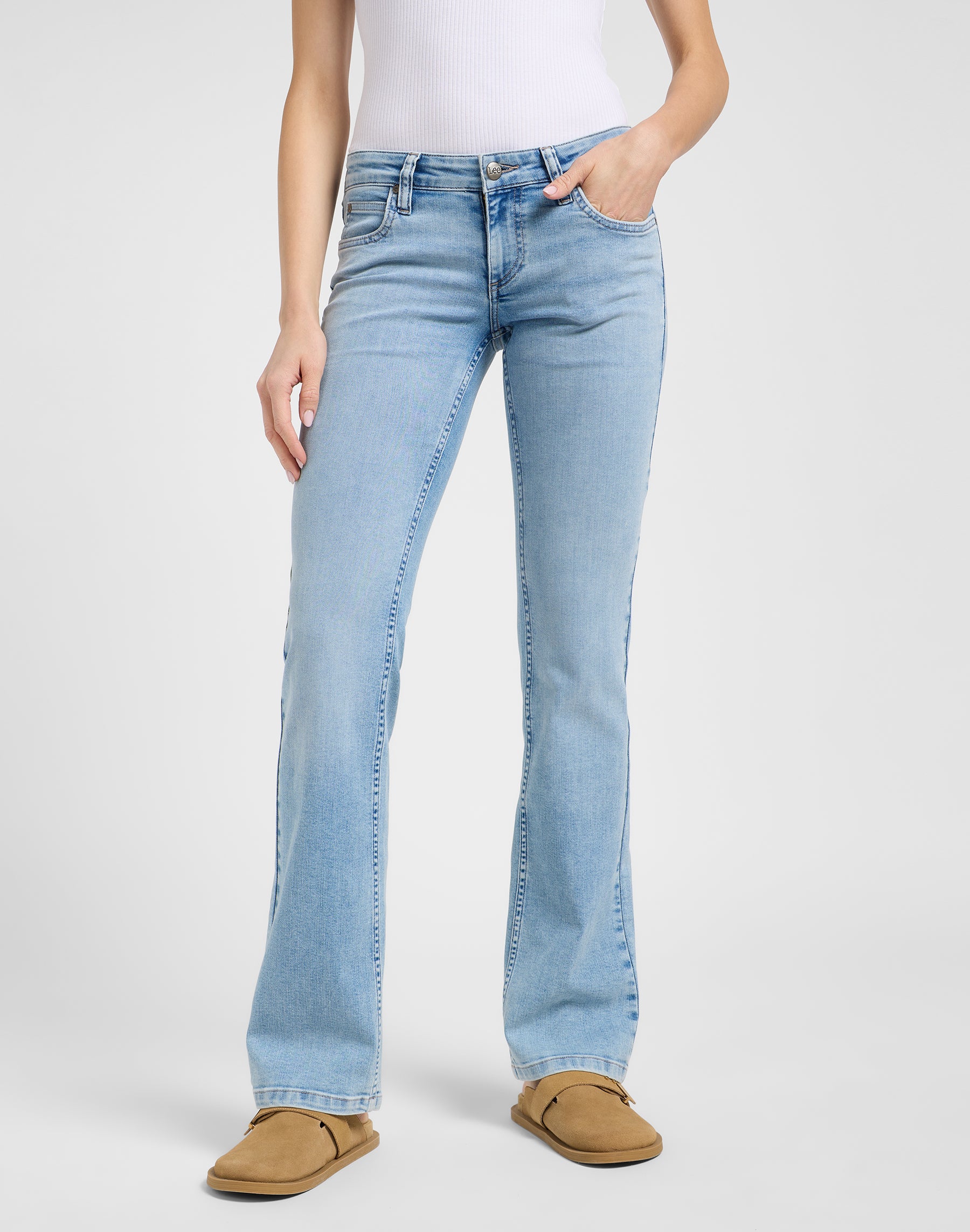 Jessica in jeans chiari Lee