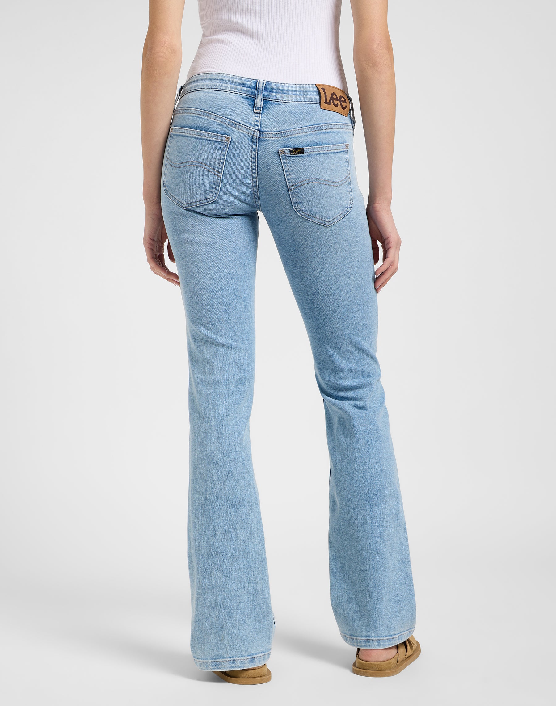 Jessica in jeans chiari Lee