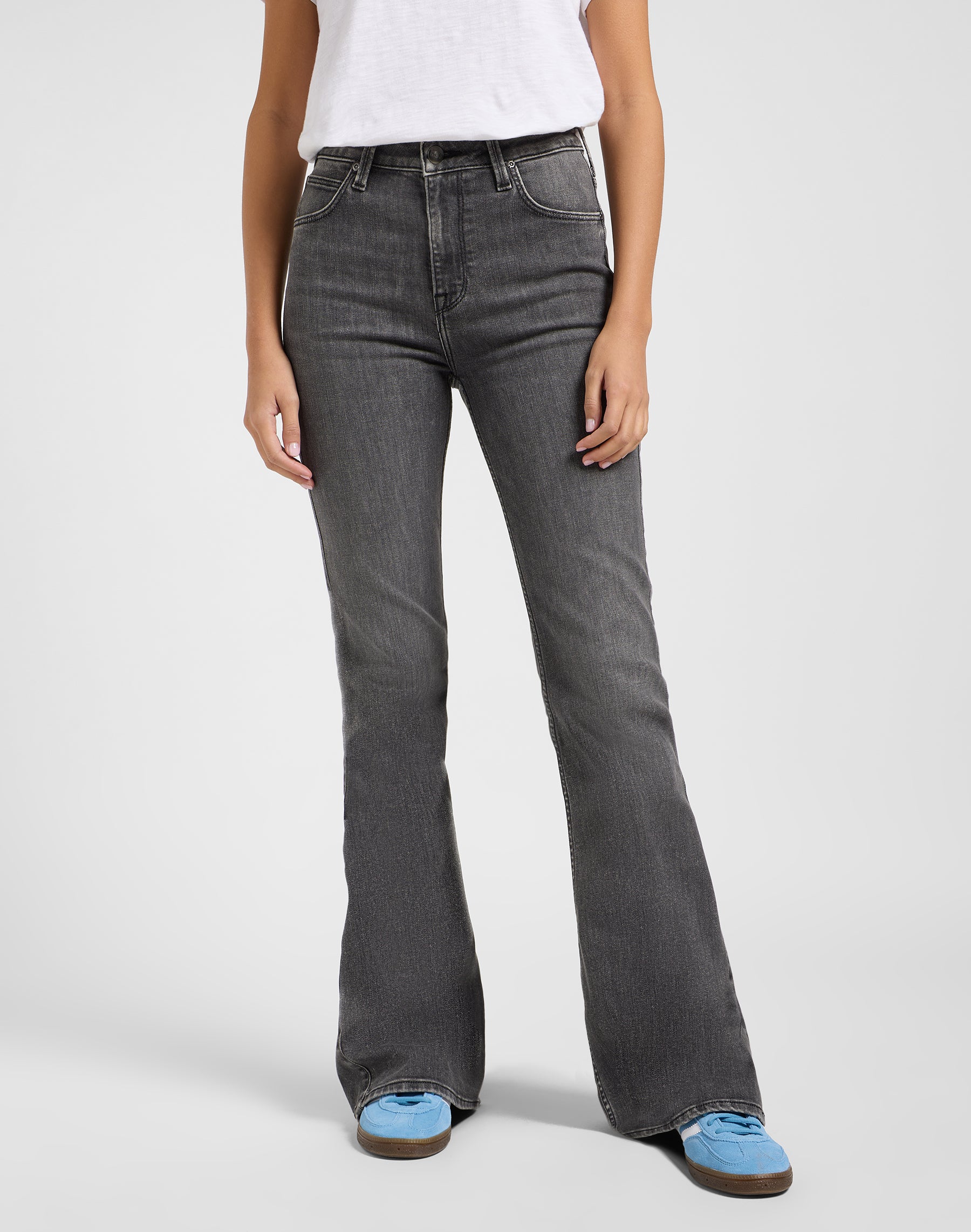 Breese in jeans sbiaditi Lee