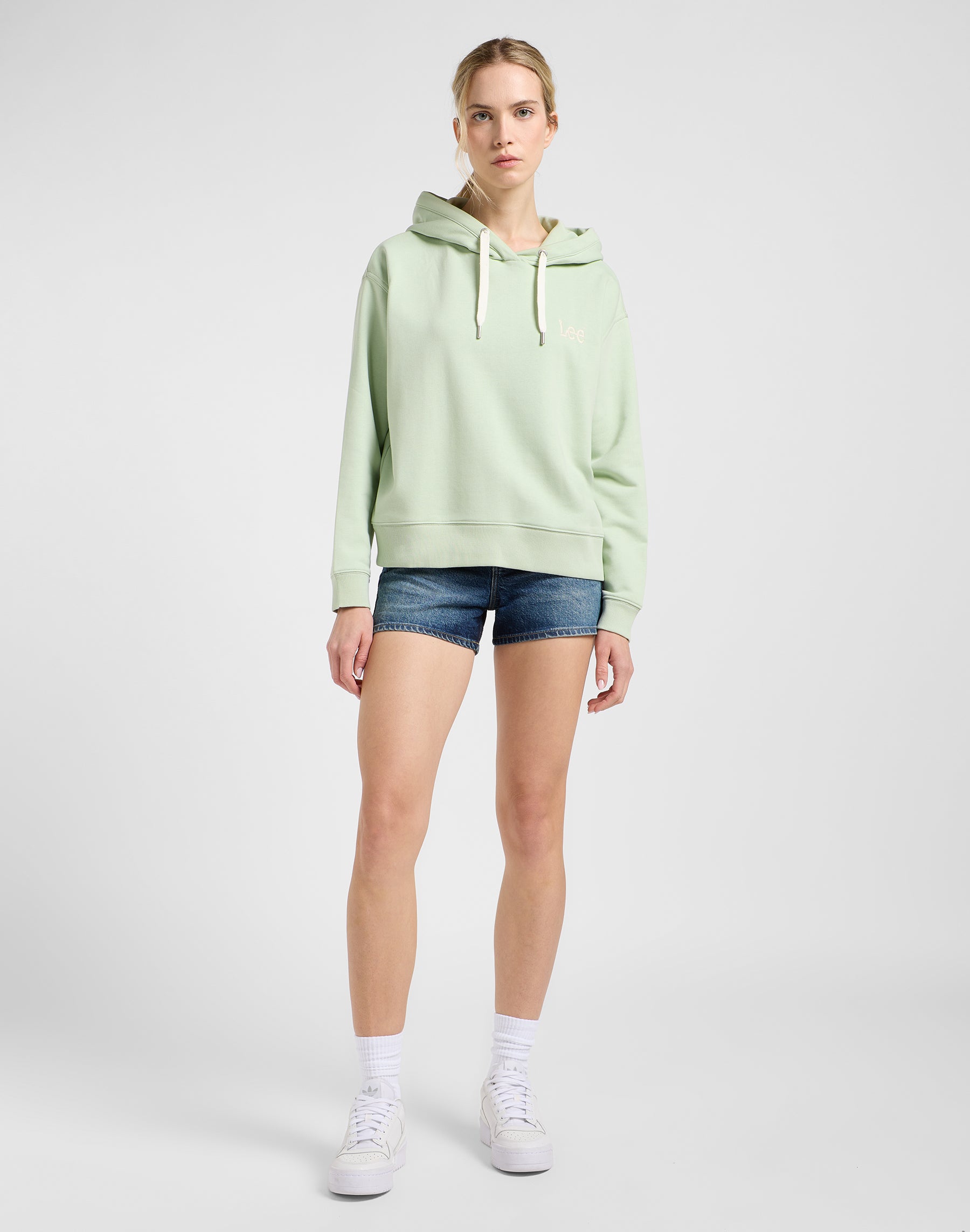 Felpa con cappuccio Essential in Soft Sage Hoodie Lee