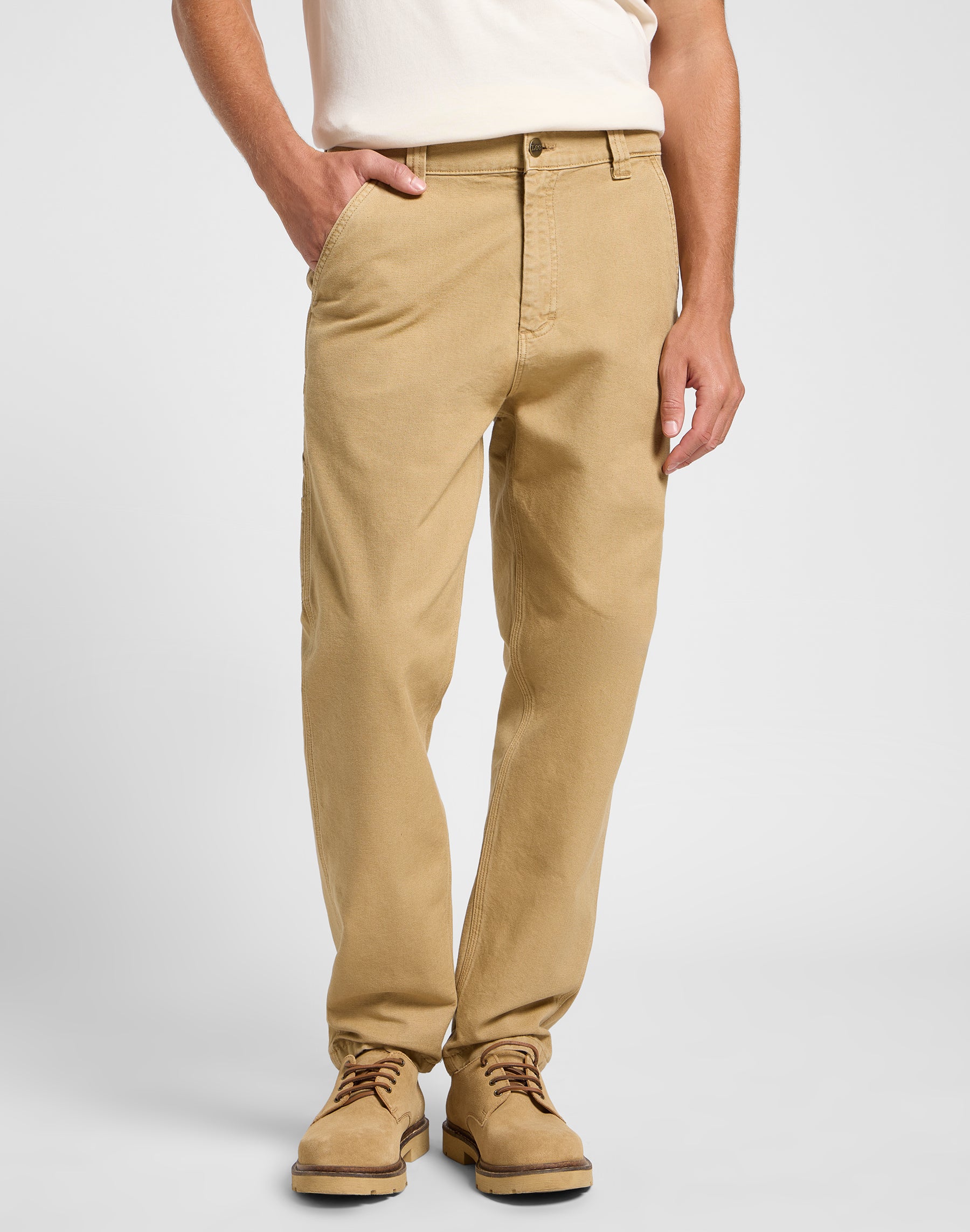Oscar in Oscar Khaki