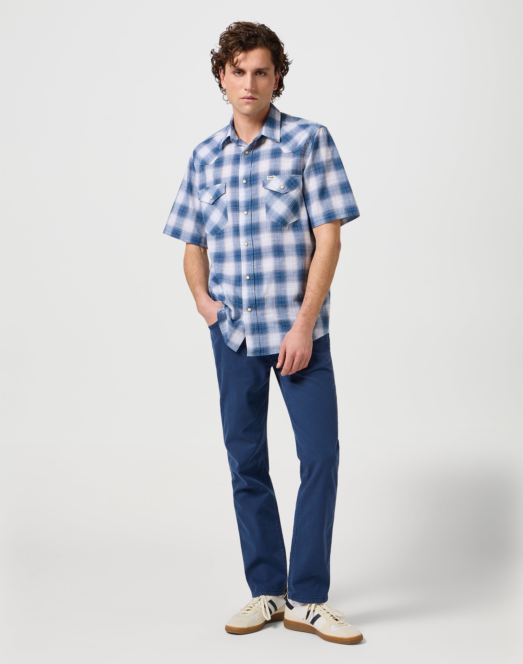 Larston in pantaloni blu navy Wrangler