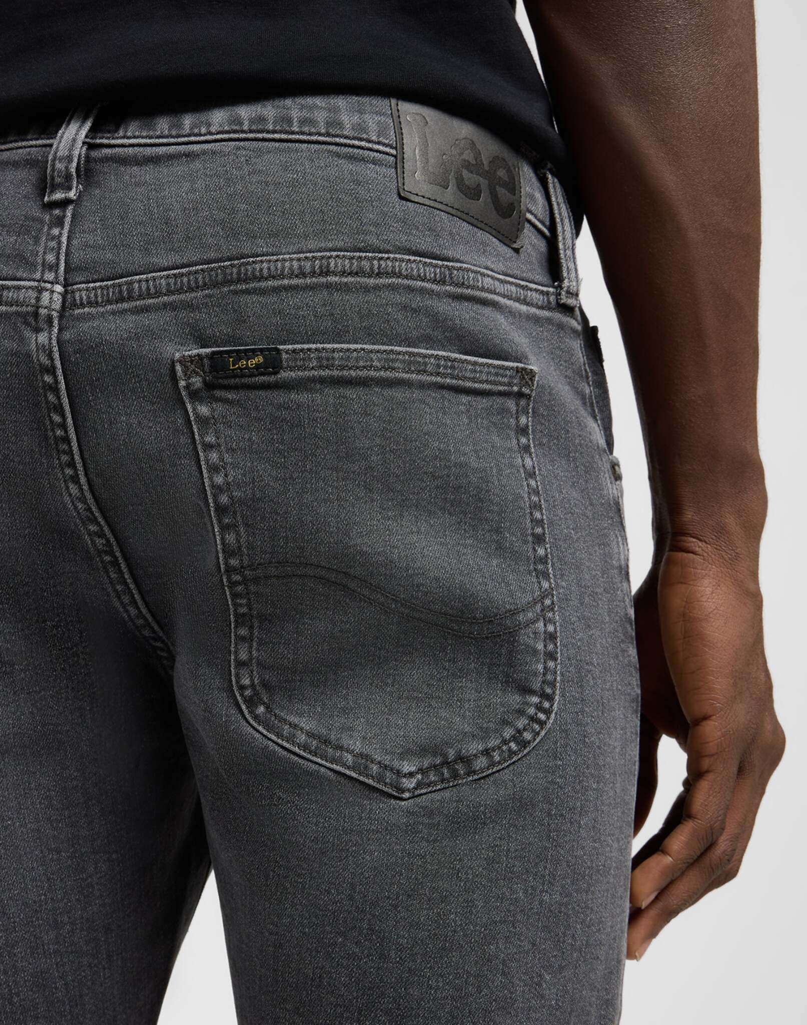 Luke in Jeans Lee Ashes