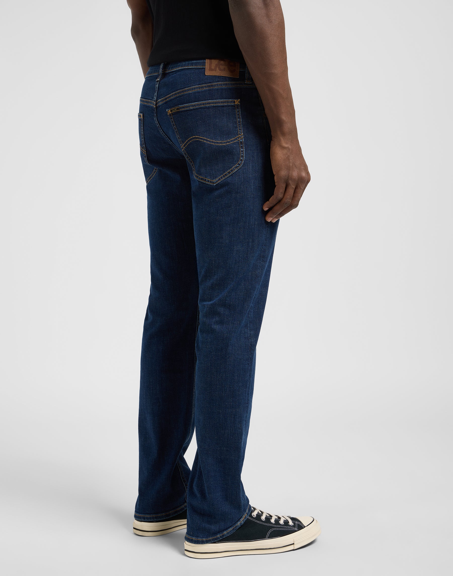 Daren Zip Fly in Jeans Oceano Scuro Lee