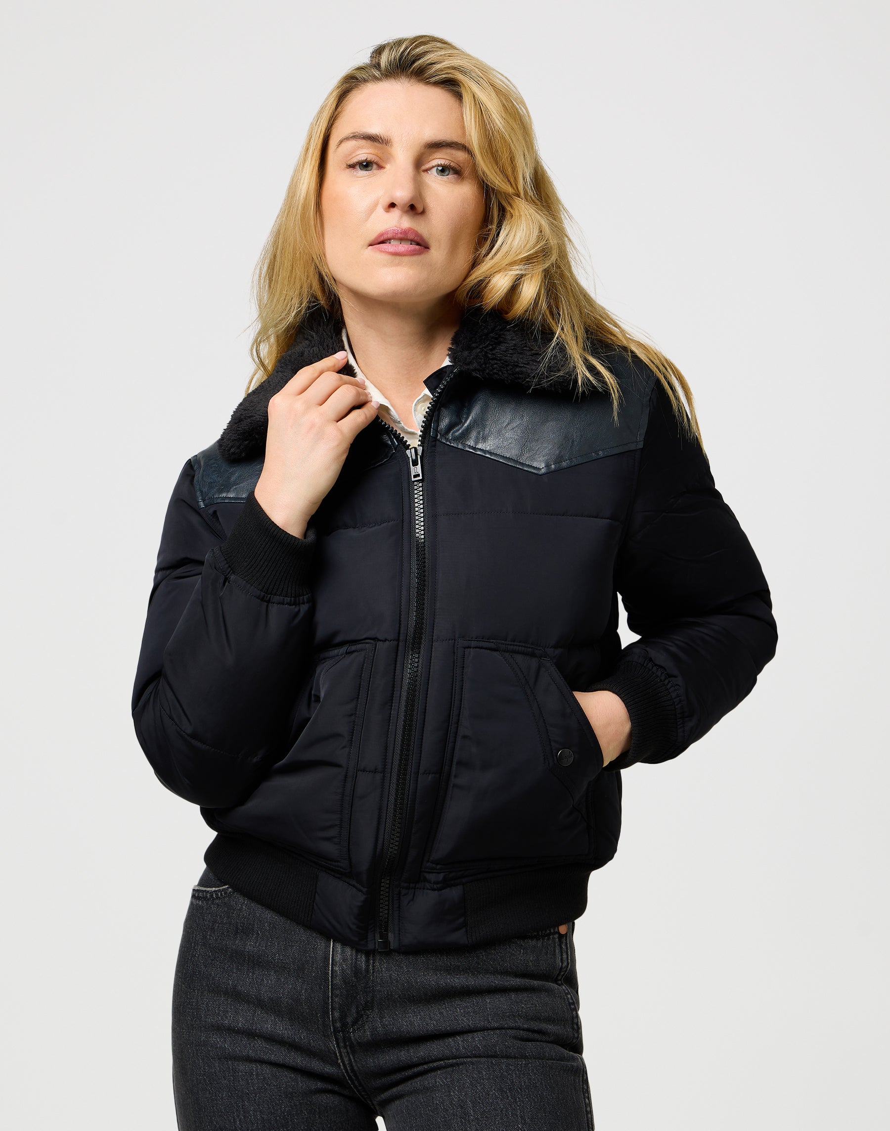 Western Puffer in giacche nere Wrangler
