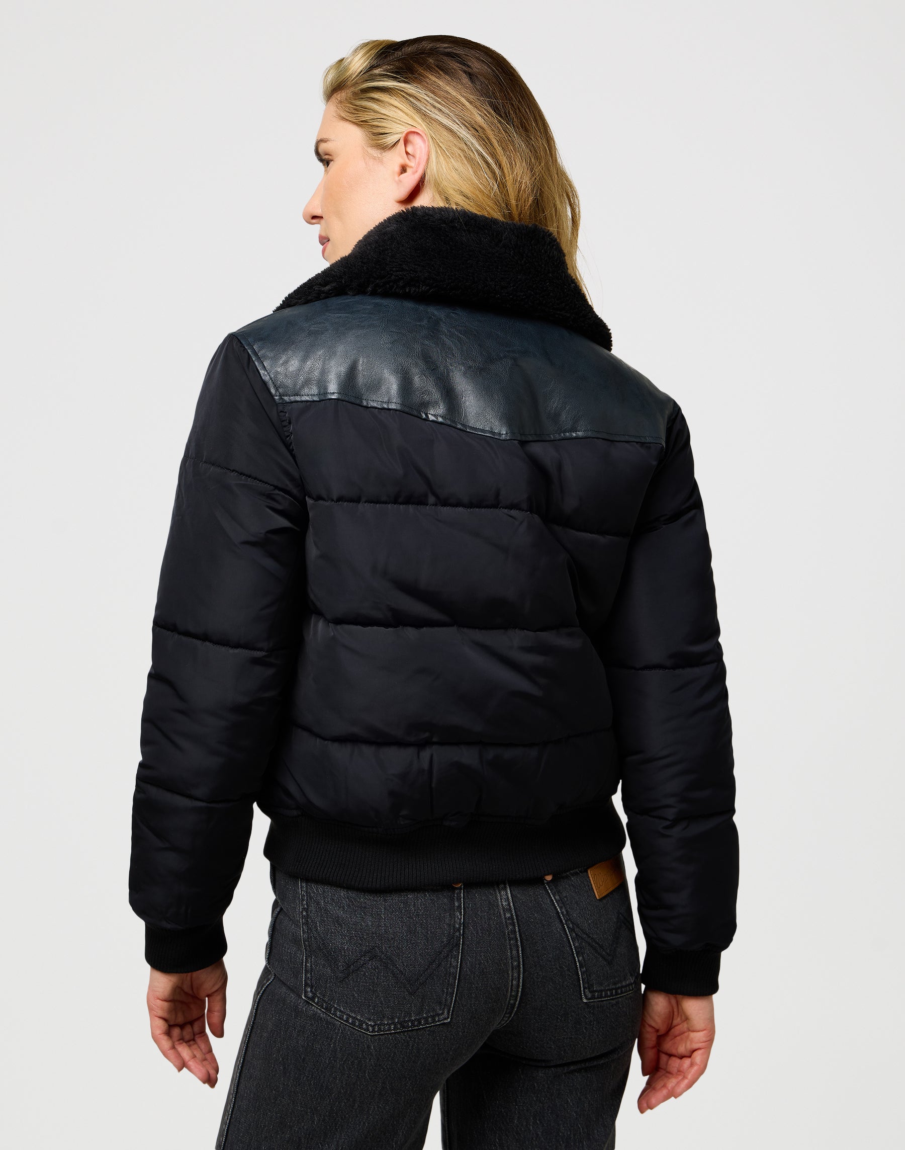 Western Puffer in giacche nere Wrangler