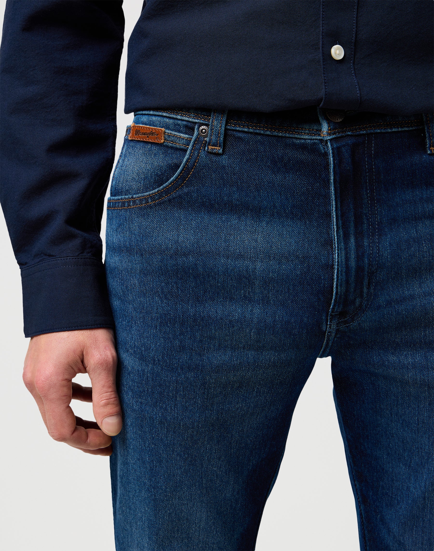 Jeans Texas Slim in Fog Wrangler