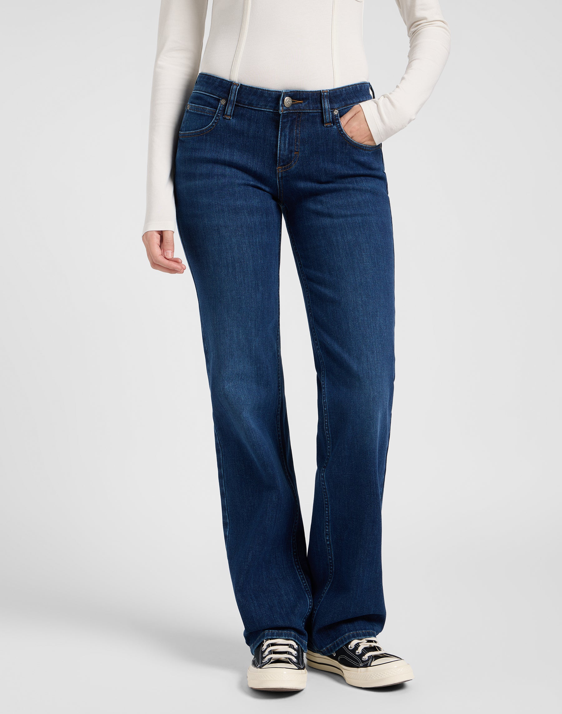 Zoe in No Foul Jeans Lee