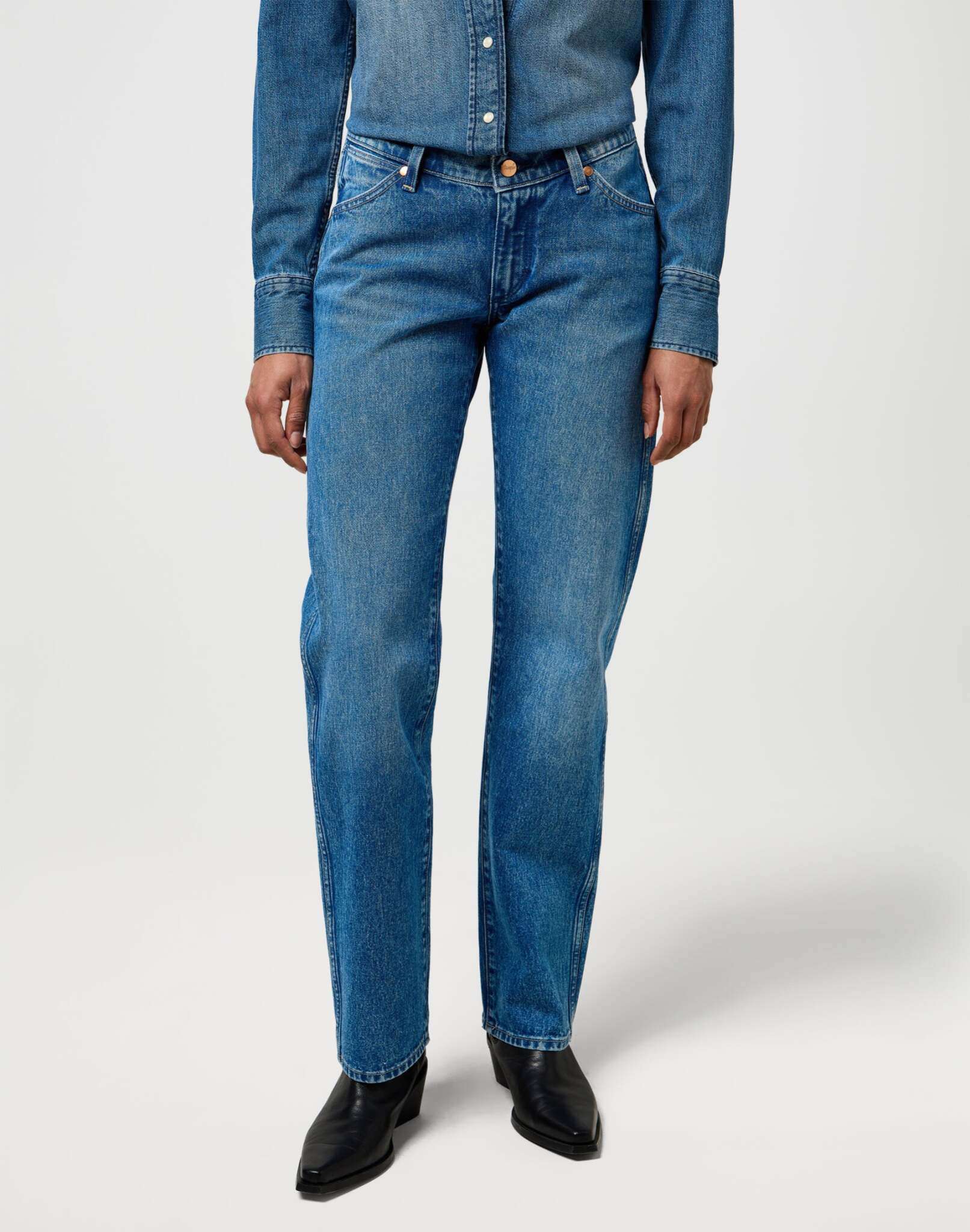 Jeans Cowboy Low Rise in Lasso Lagoon Jeans Wrangler