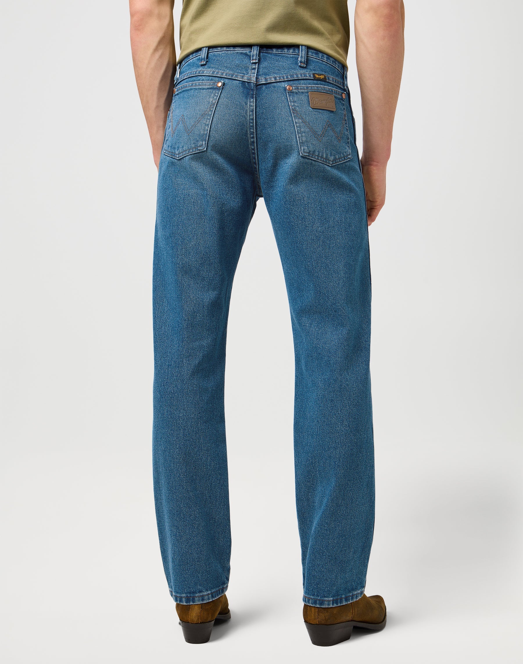 13Mwz in Breeze Hunter Jeans Wrangler