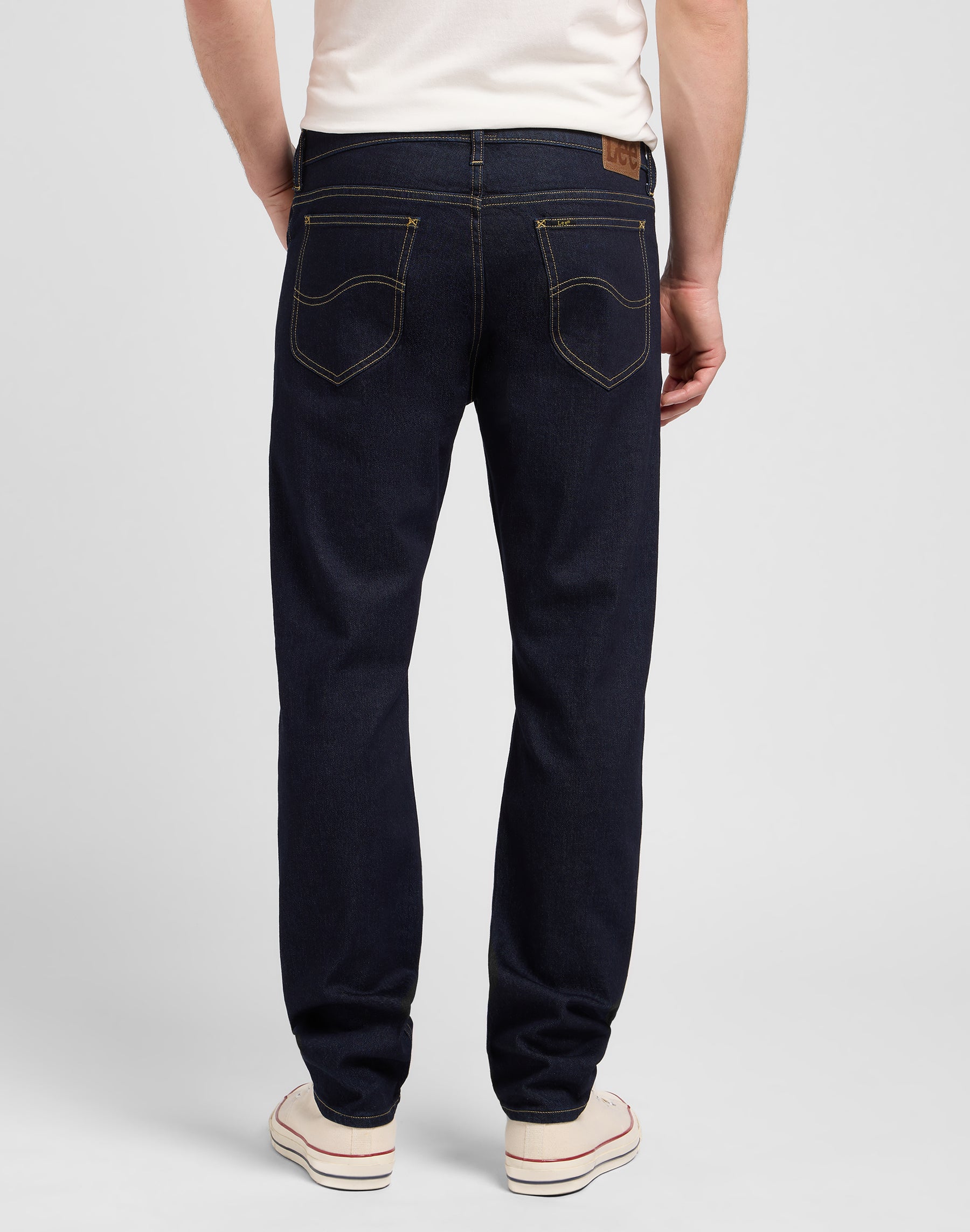 Rider in Jeans Raine Rinse Lee