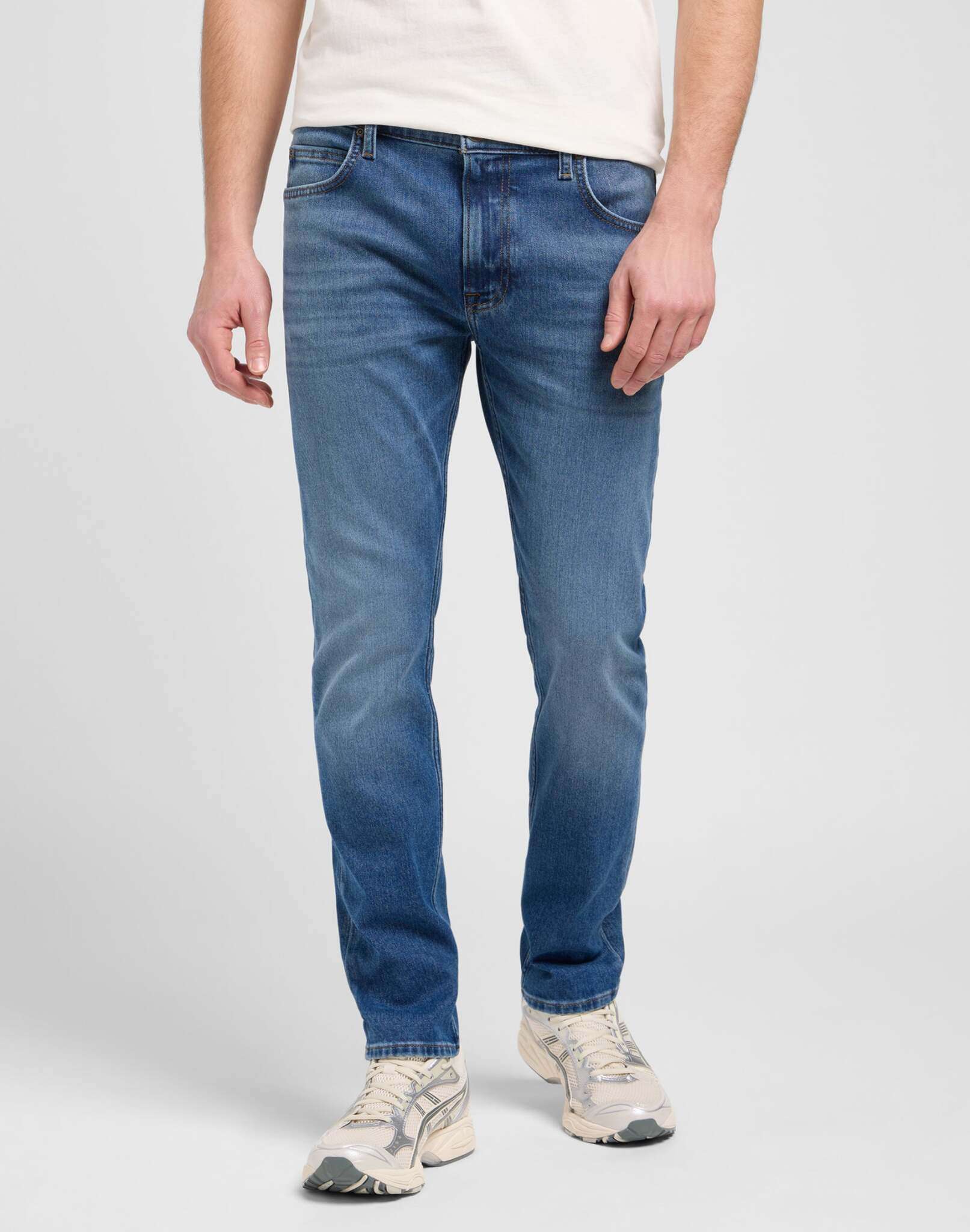Cavaliere in Armstrong Jeans Lee