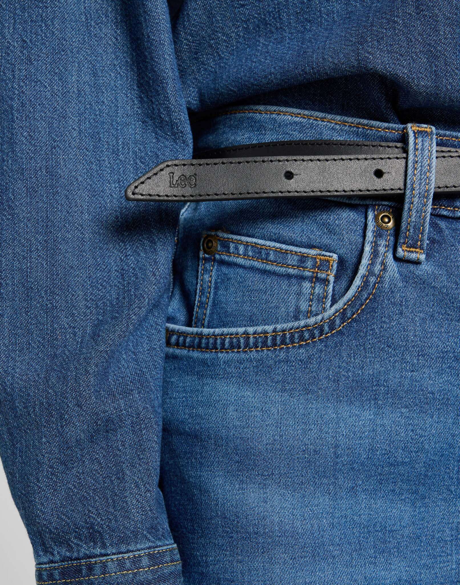 Cintura ad anello in nero Belt Lee