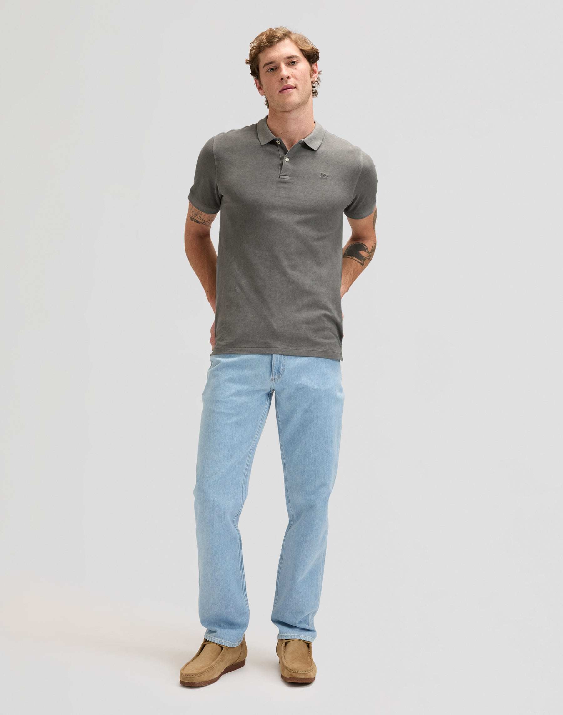 Ovest in pietra chiara