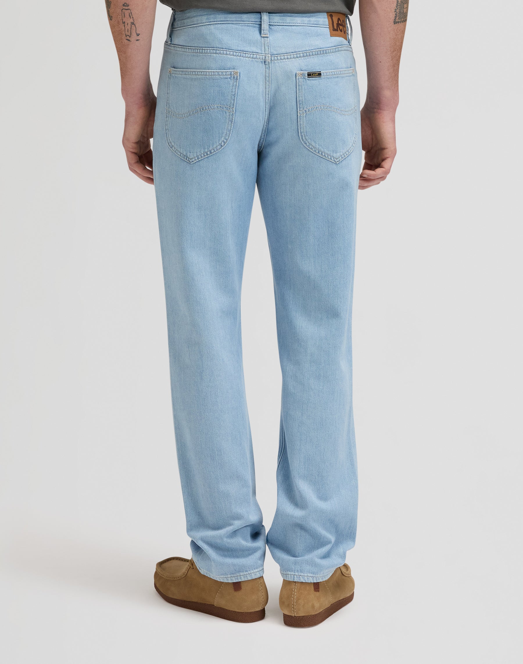 Ovest in pietra chiara