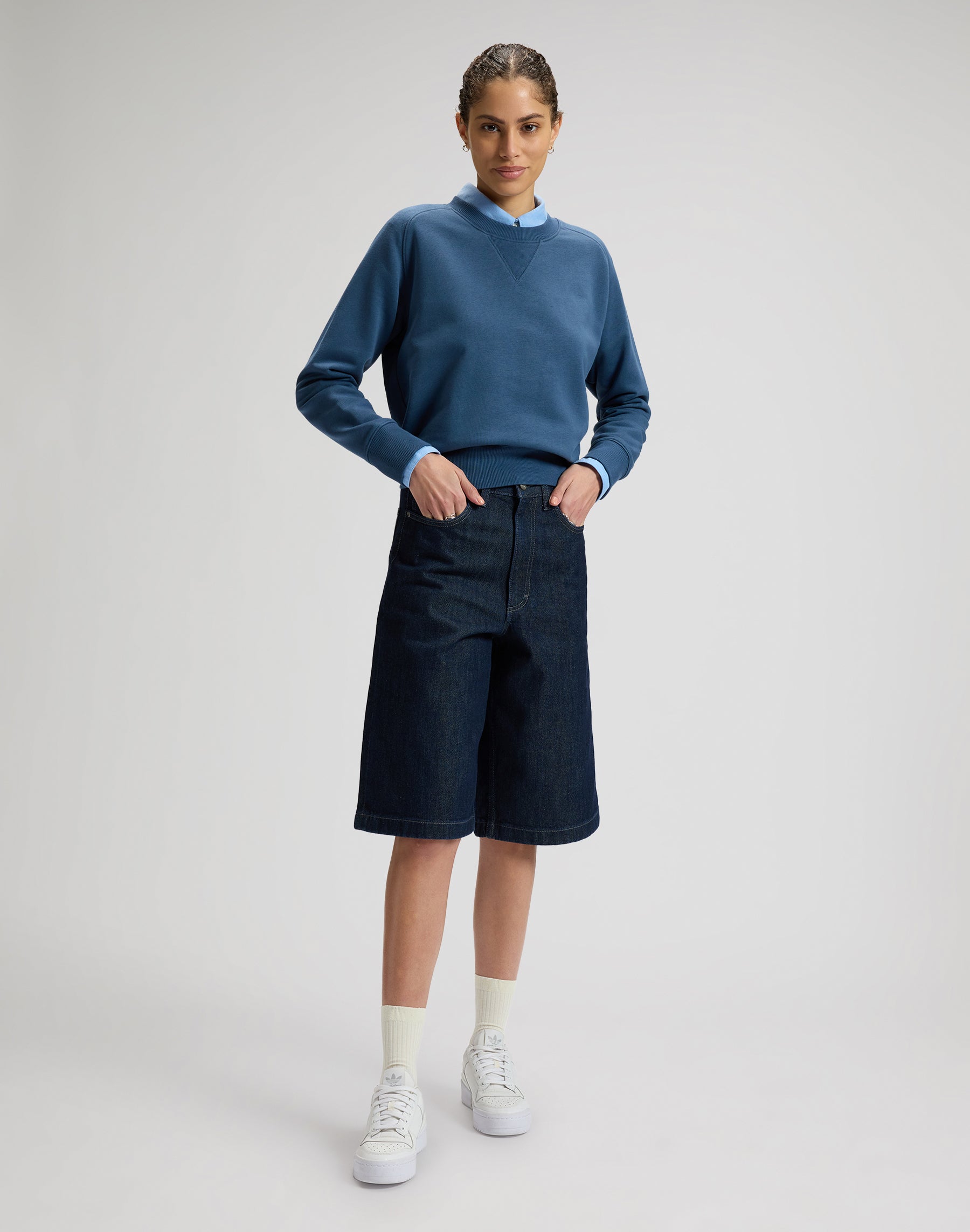 Felpa Raglan Crew in blu accademia