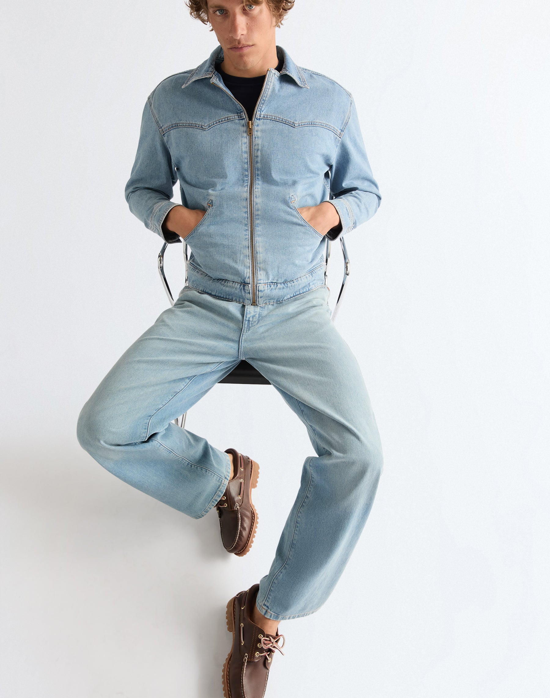 Jeans Loose Straight in Dove Wing Wrangler