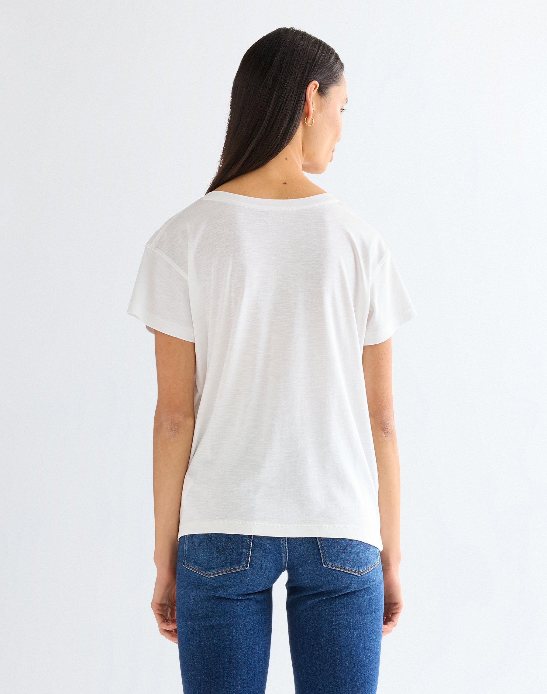 Easy V Neck in bianco brillante