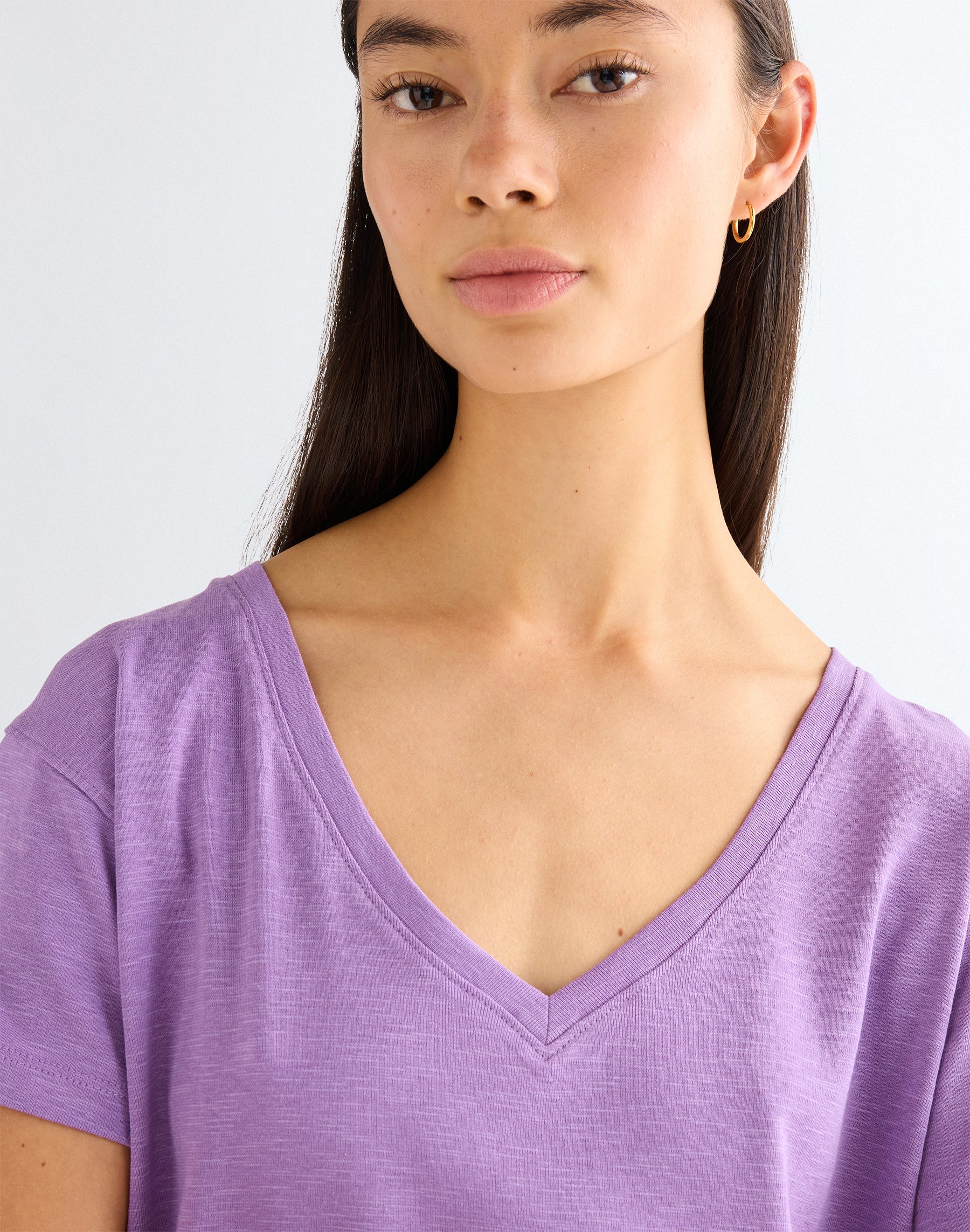 Maglietta Easy V Neck in Bellflower T-shirt Wrangler