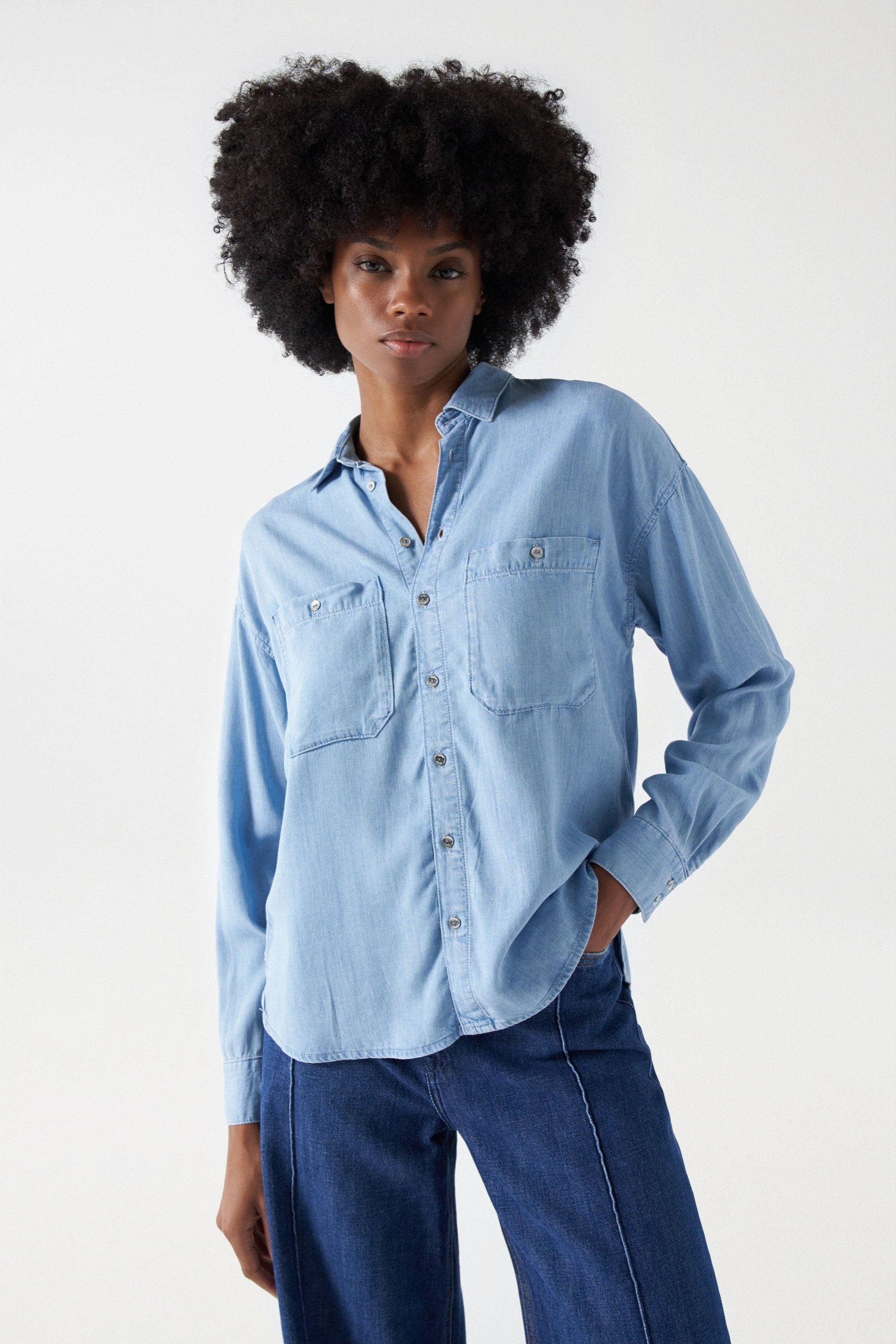 Camicia in denim leggero in camicie a lavaggio chiaro Salsa Jeans   