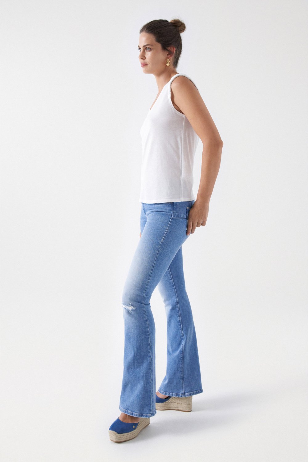 Top con dettagli intrecciati in top di perle chiare Salsa Jeans   