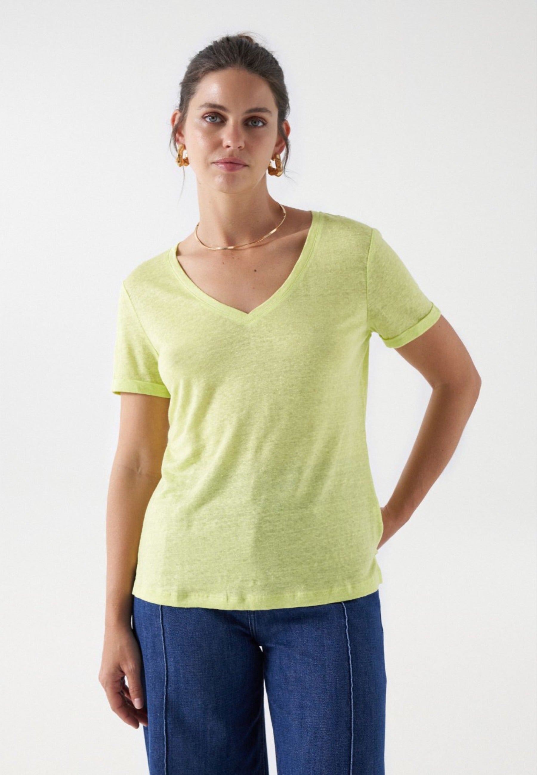 Maglietta in lino con scollo a V in verde chiaro V1 T-Shirts Salsa Jeans   