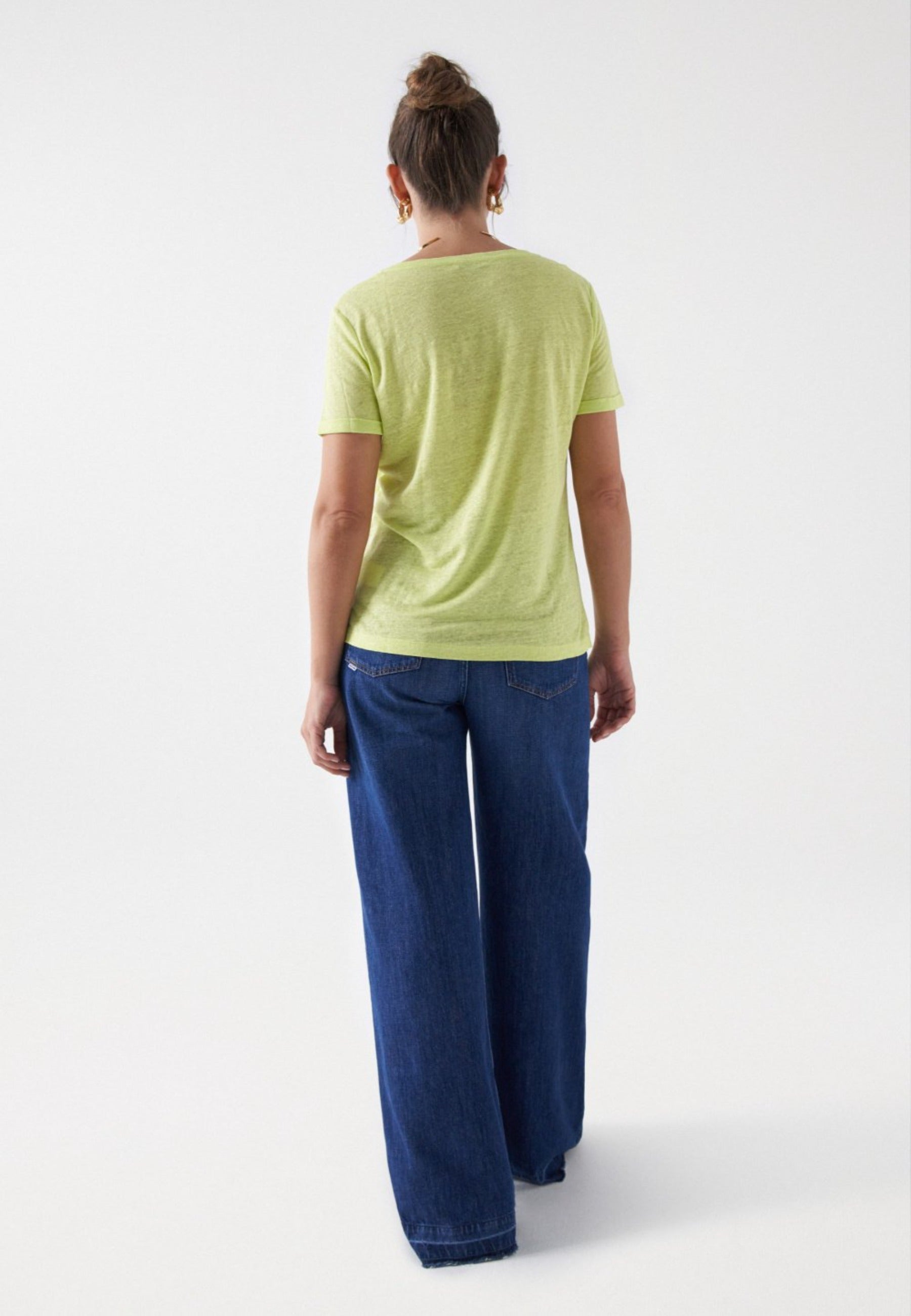 Maglietta in lino con scollo a V in verde chiaro V1 T-Shirts Salsa Jeans   